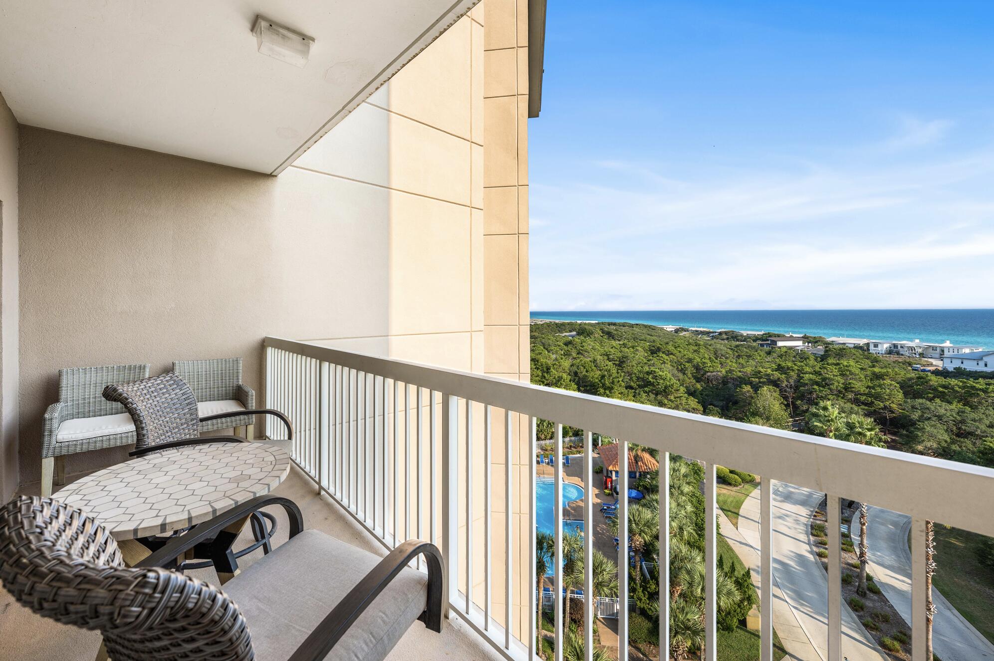 SUMMIT AT TOPS'L (THE) - Residential