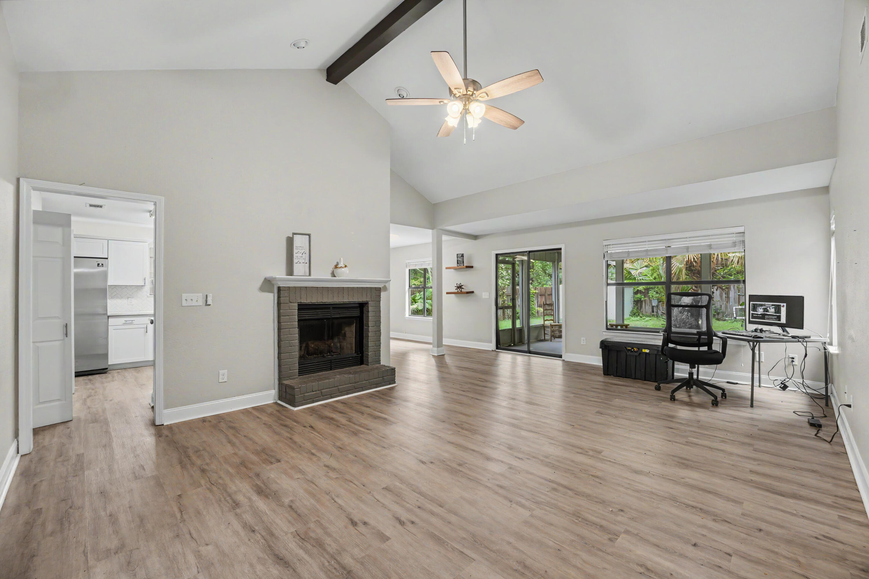 MEADOW WOODS - Residential