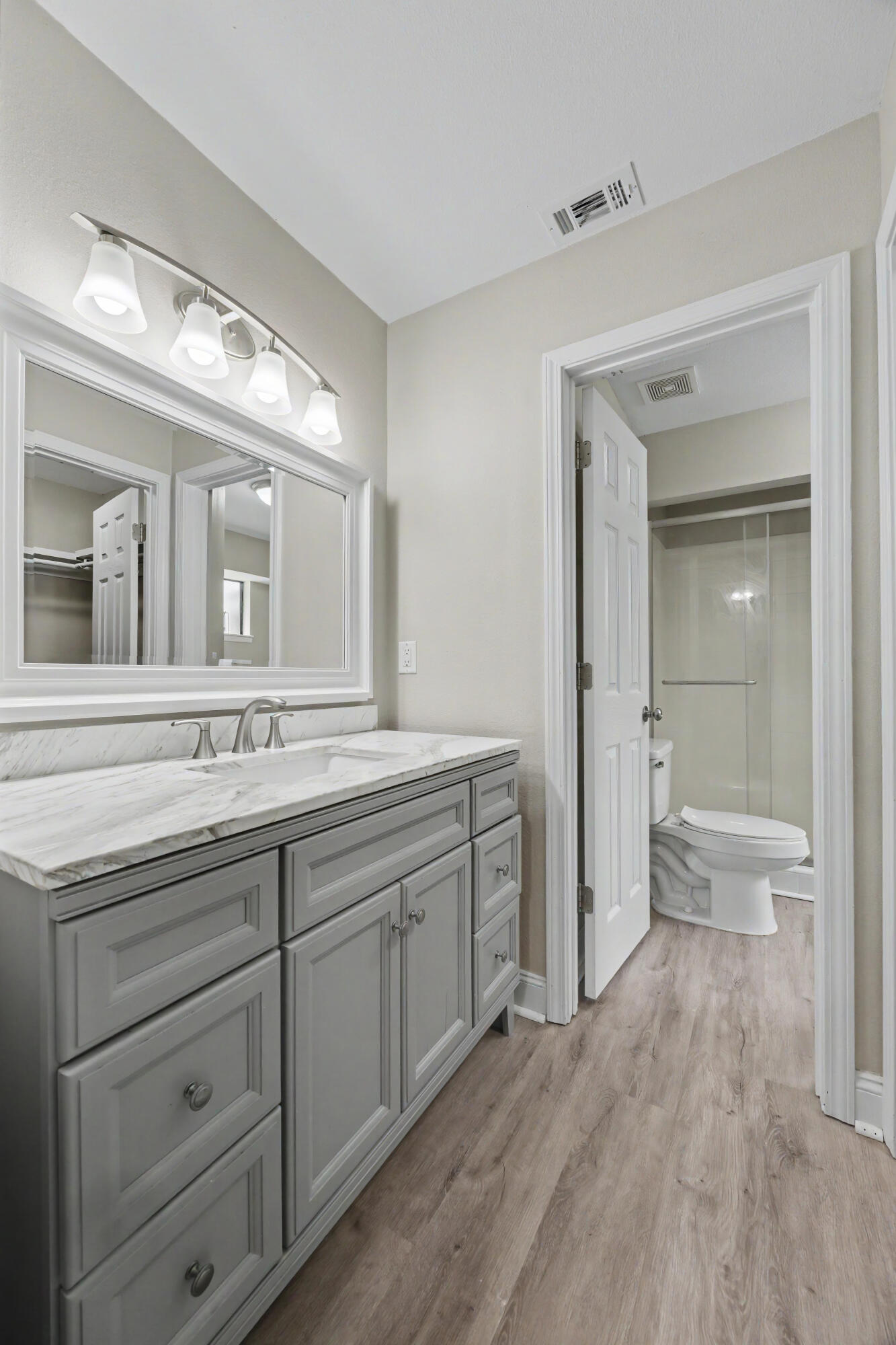 MEADOW WOODS - Residential