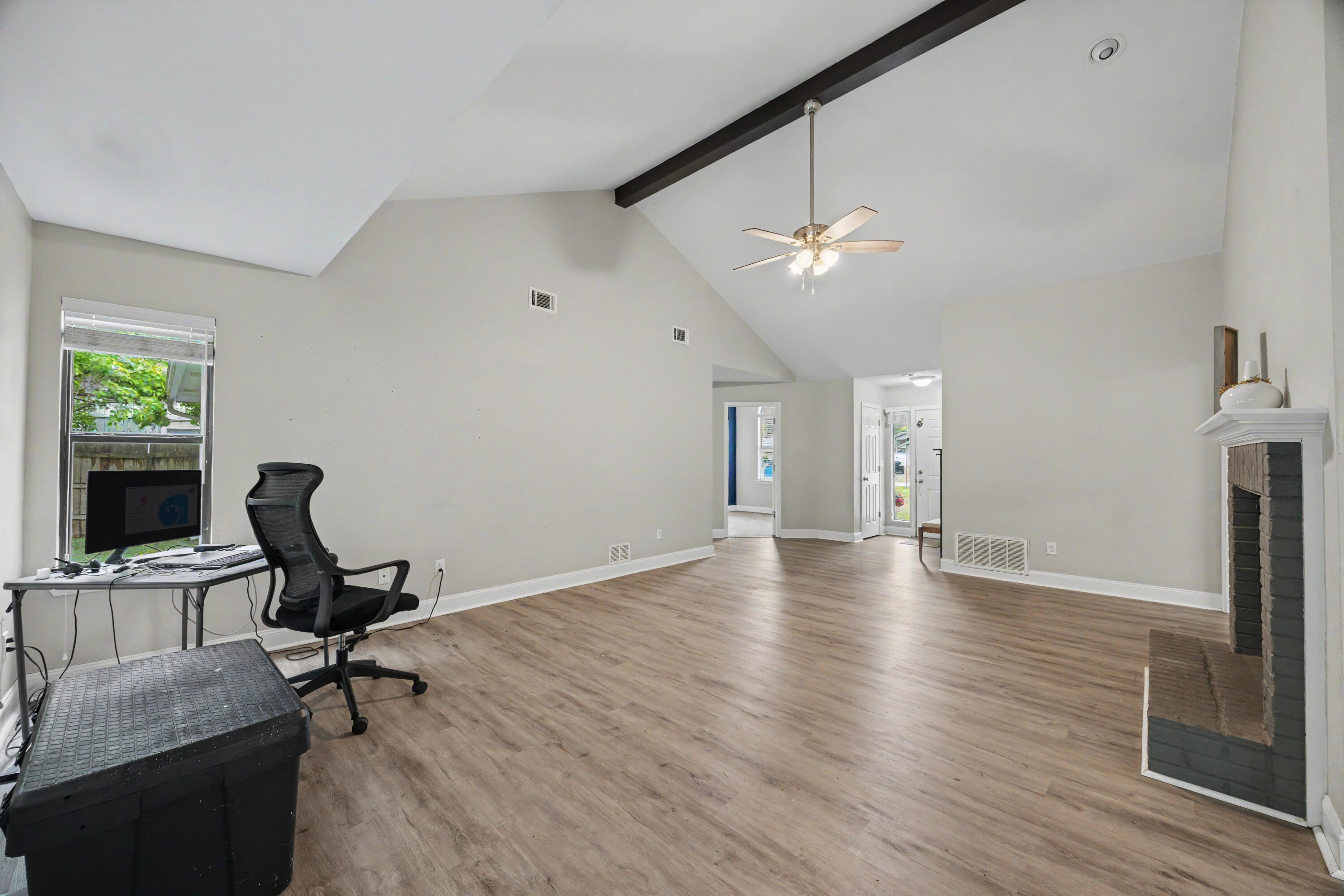 MEADOW WOODS - Residential