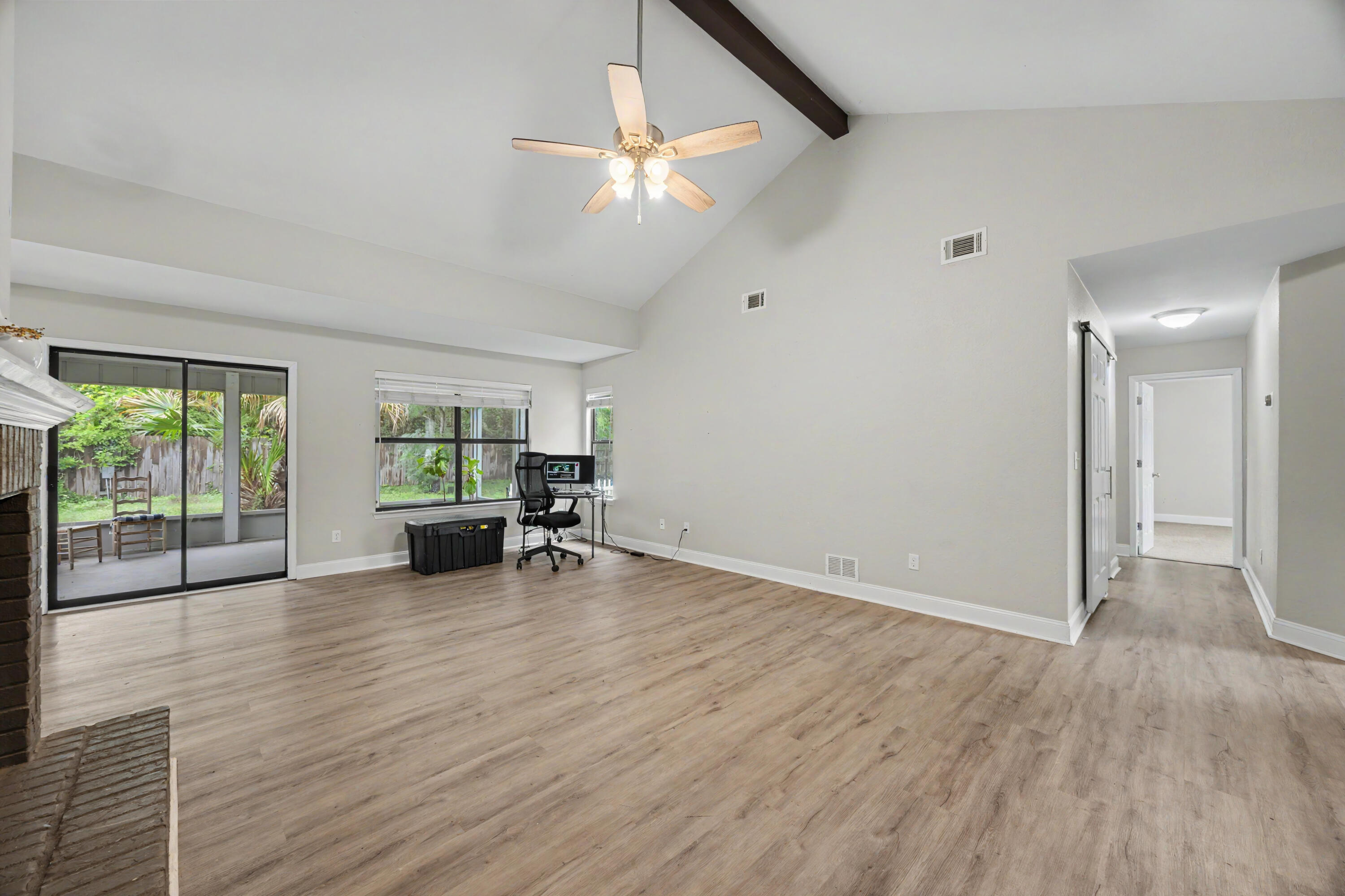 MEADOW WOODS - Residential