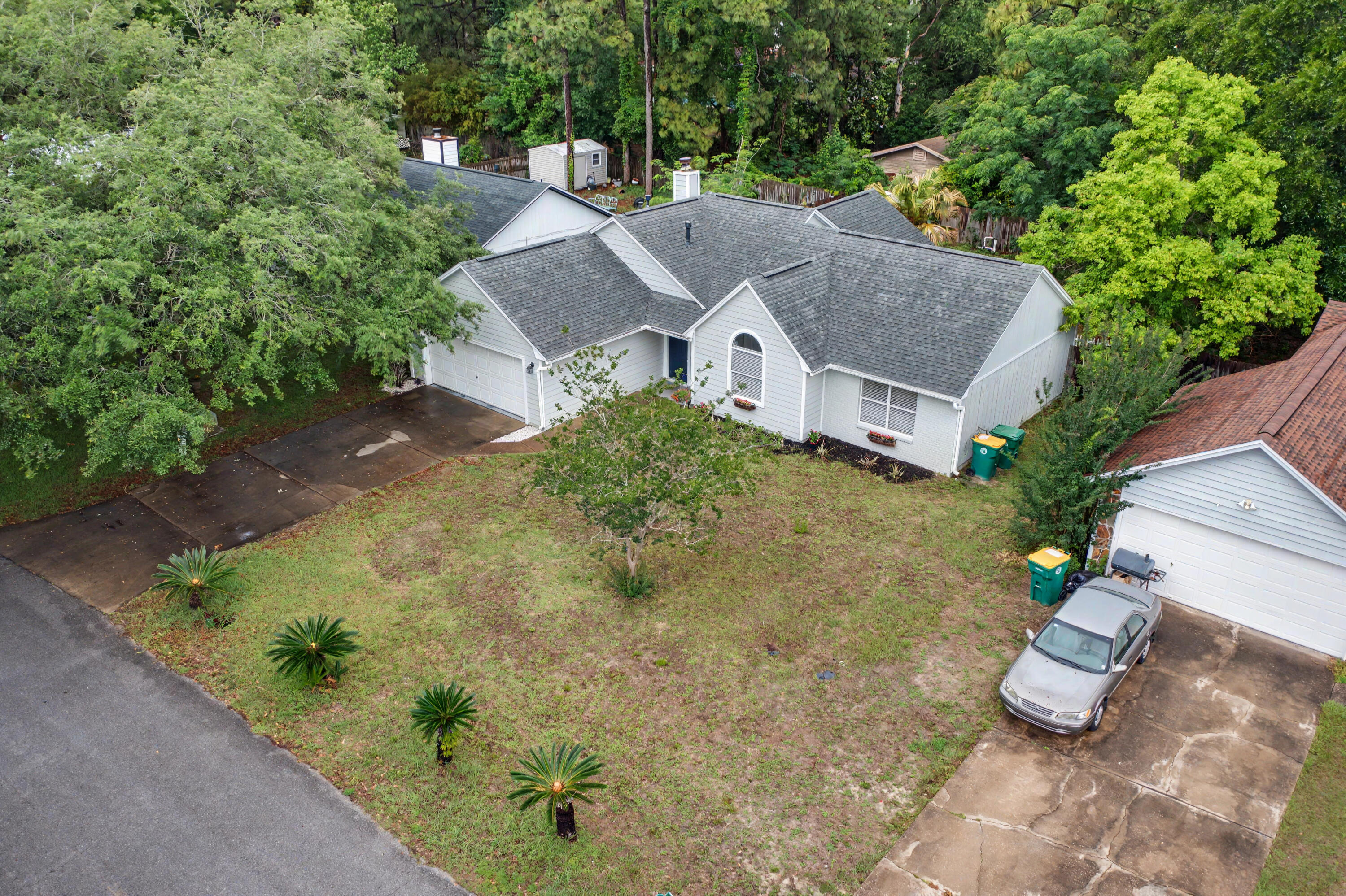 MEADOW WOODS - Residential