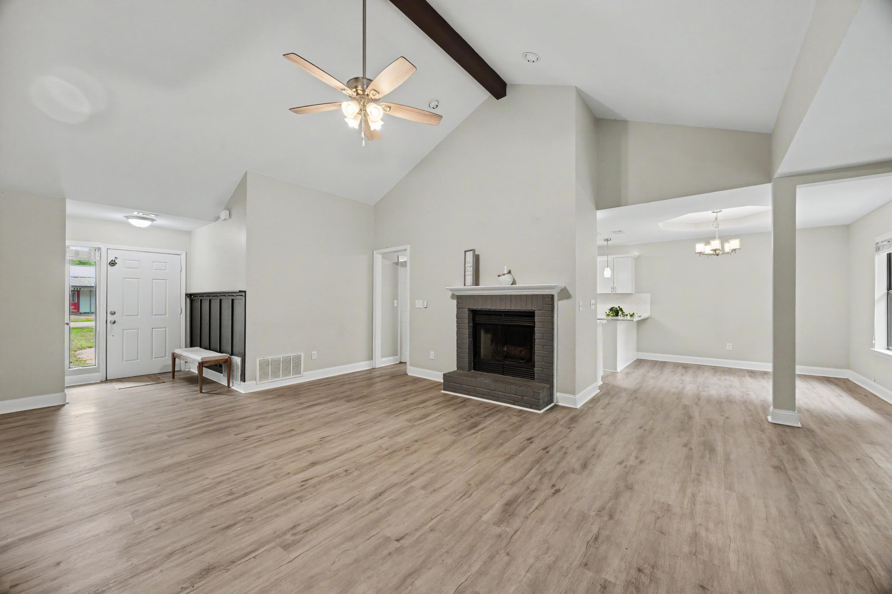 MEADOW WOODS - Residential