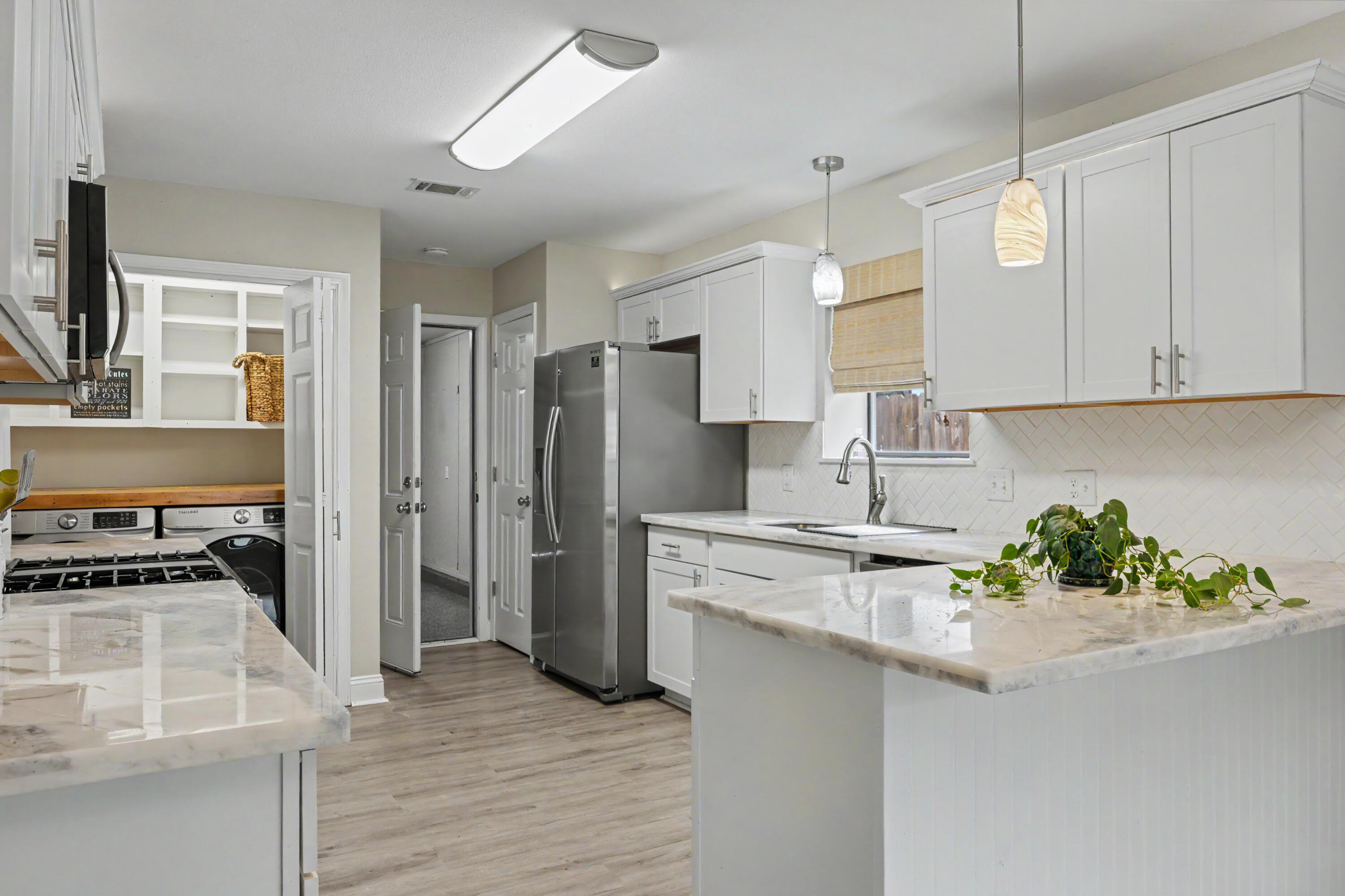 MEADOW WOODS - Residential