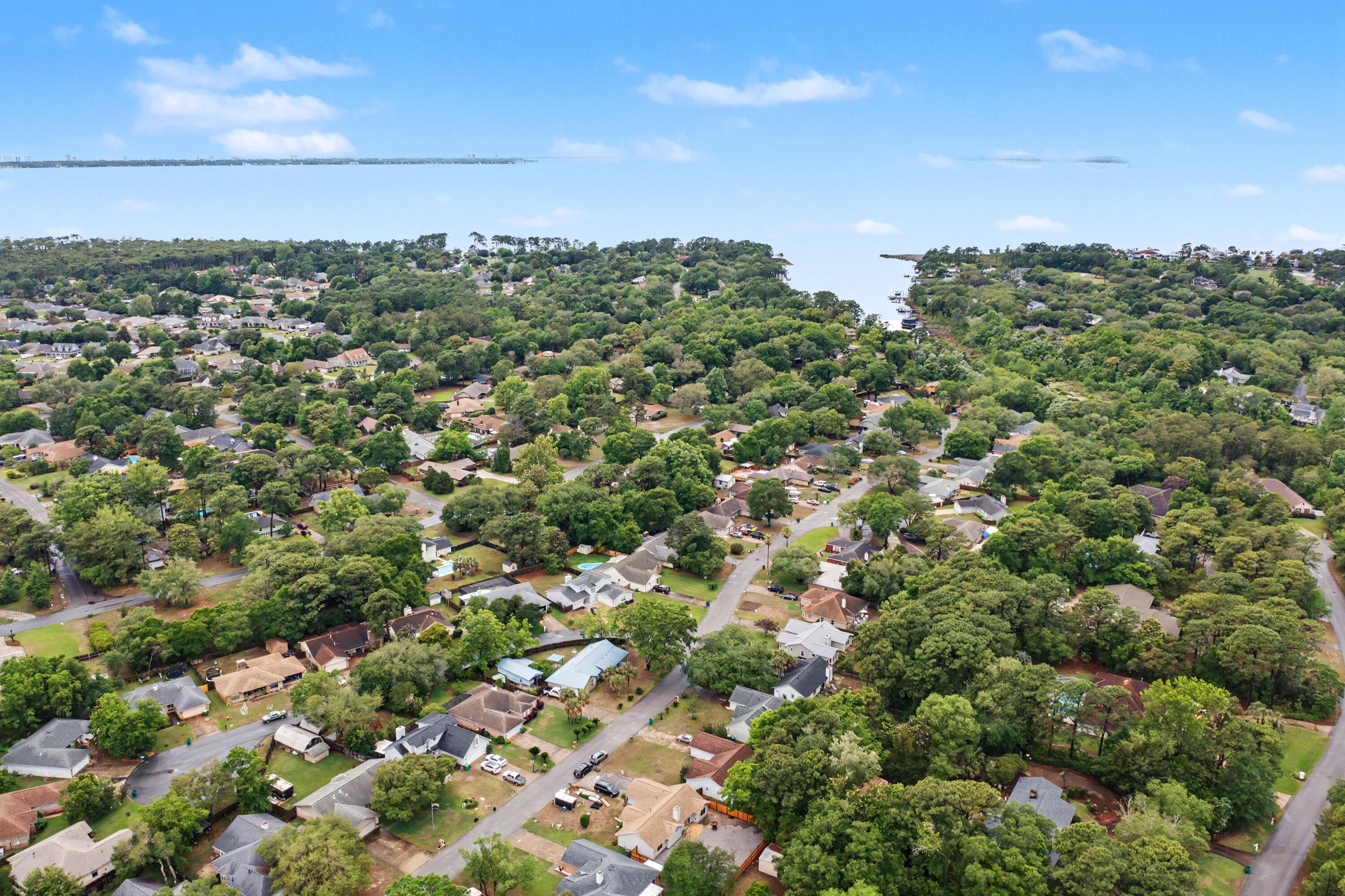 MEADOW WOODS - Residential