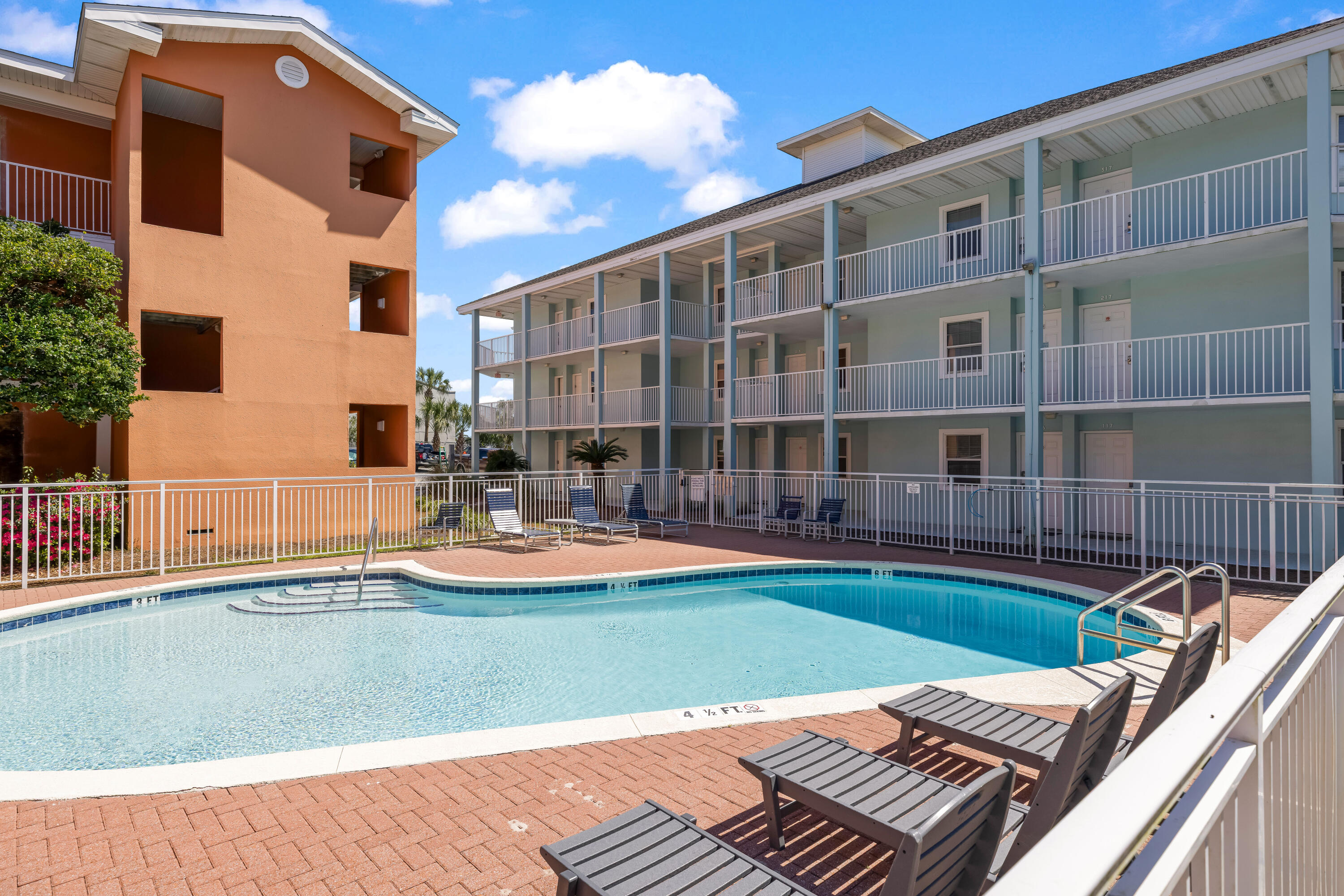 GULFVIEW 1 CONDO - Residential