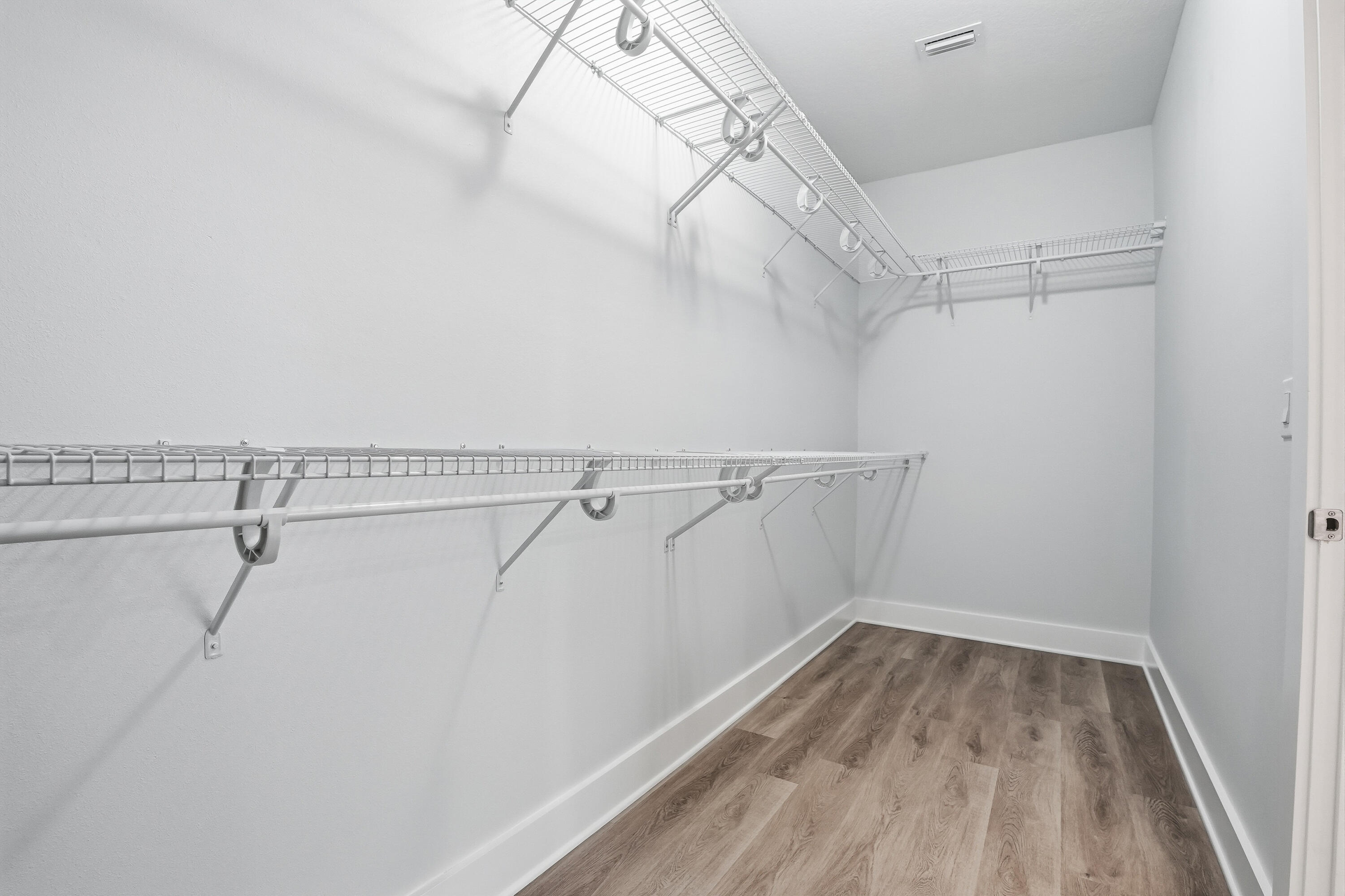 SHALIMAR S/D LOT 8 BLK 5 - Residential