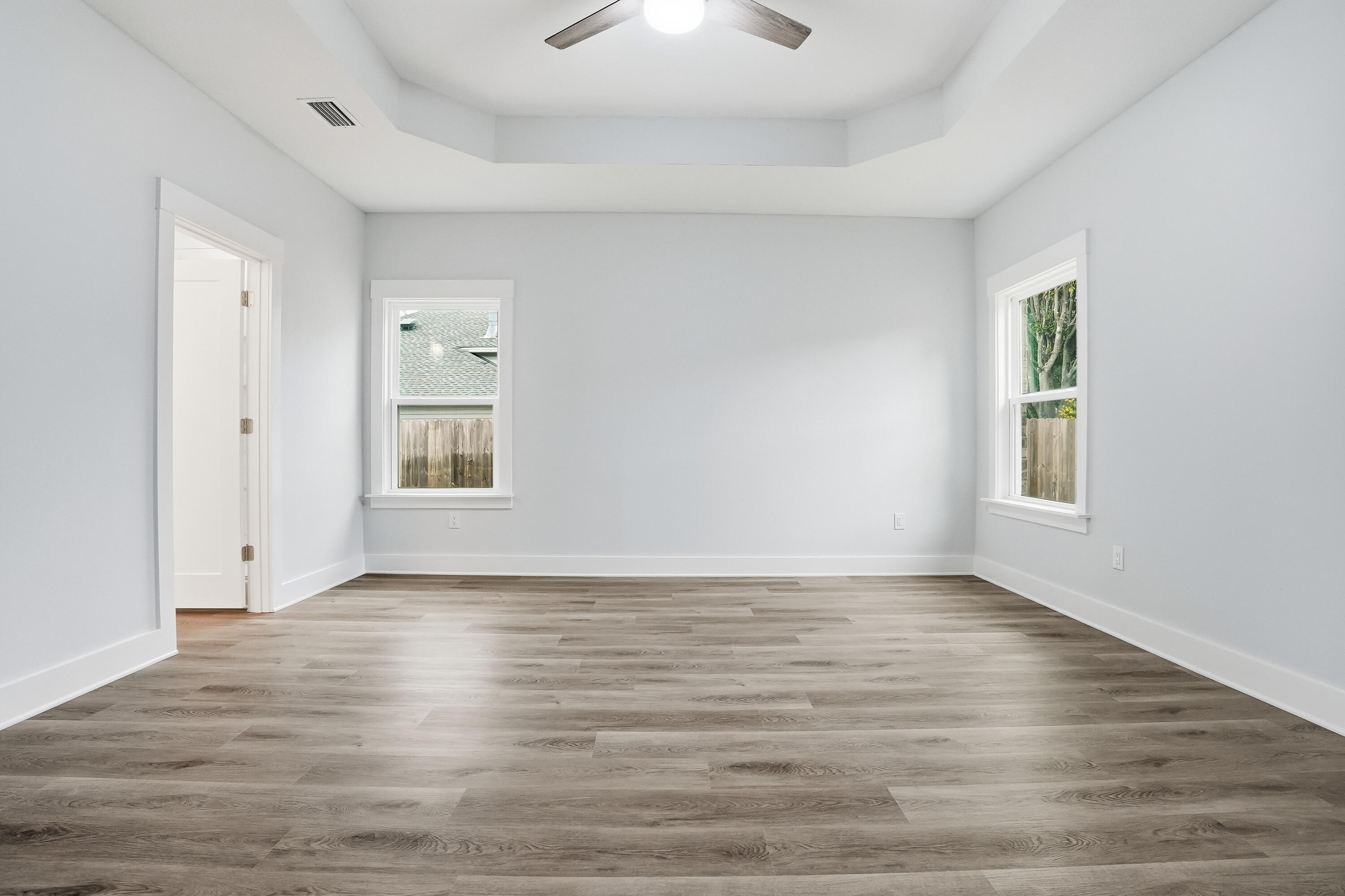 SHALIMAR S/D LOT 8 BLK 5 - Residential