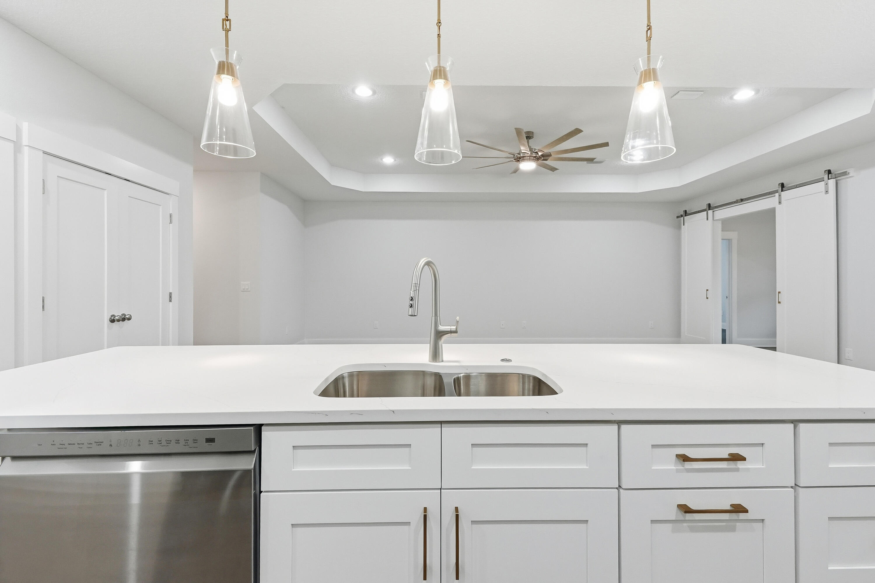 SHALIMAR S/D LOT 8 BLK 5 - Residential