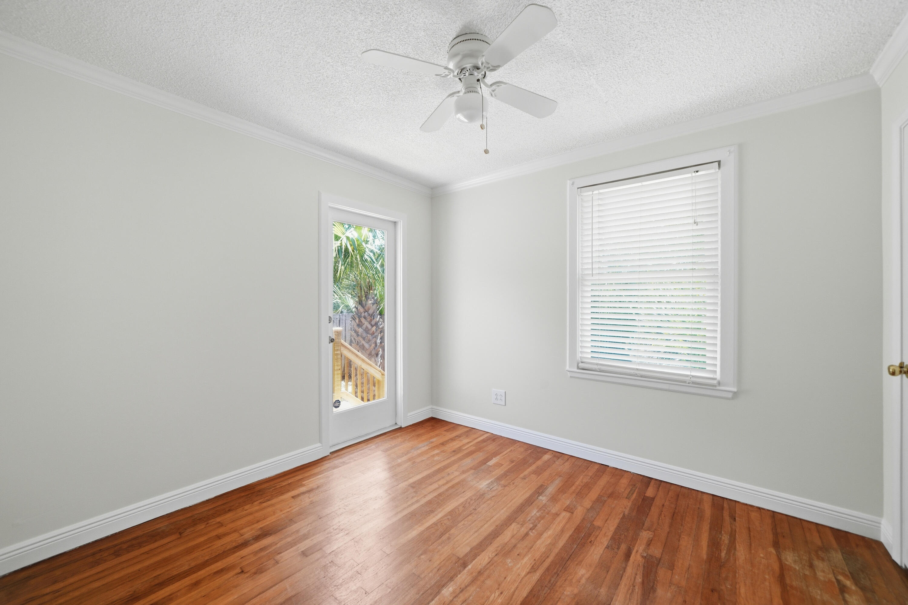 GARNIERS BEACH 7TH - Residential
