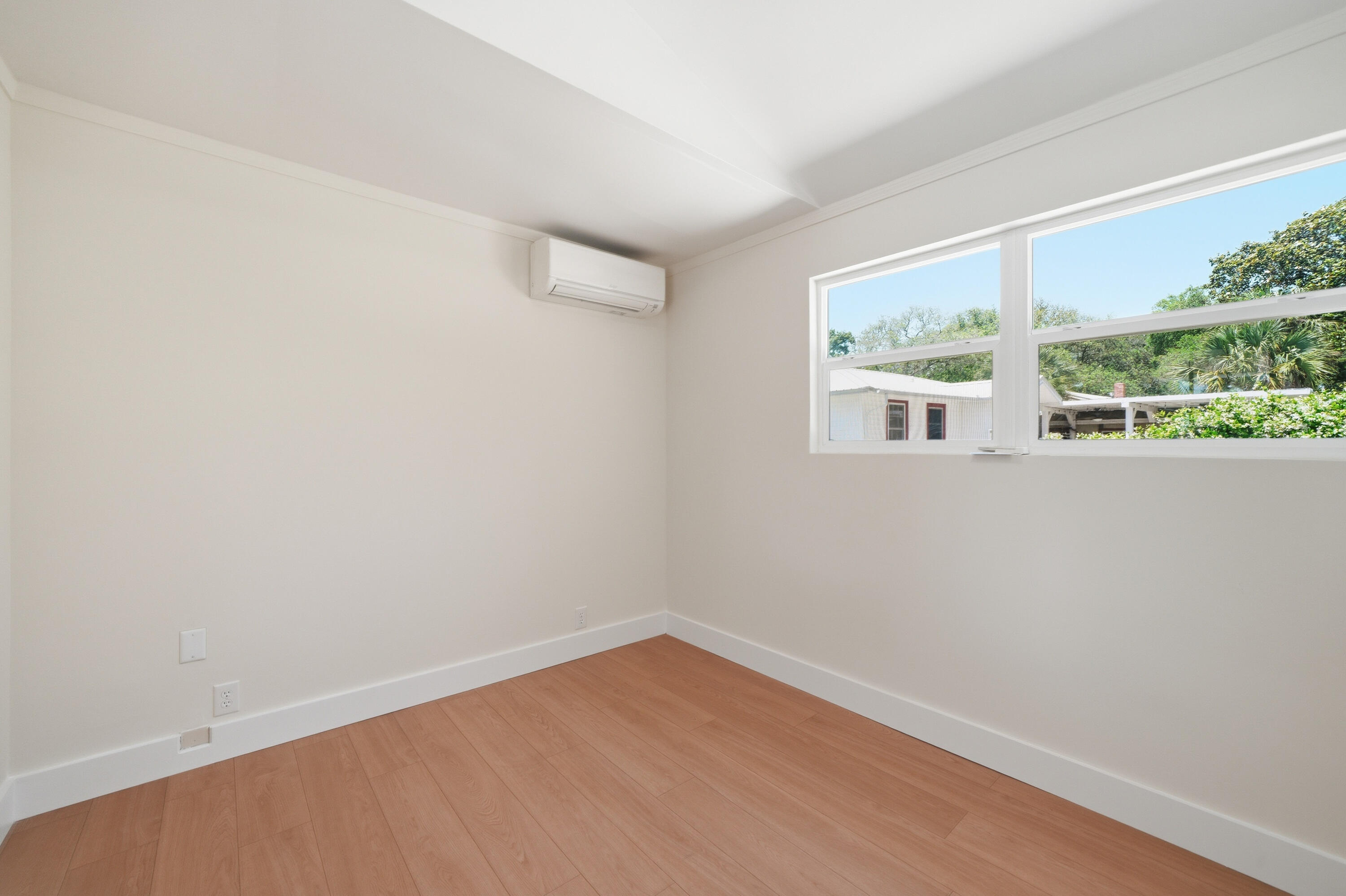 GARNIERS BEACH 7TH - Residential