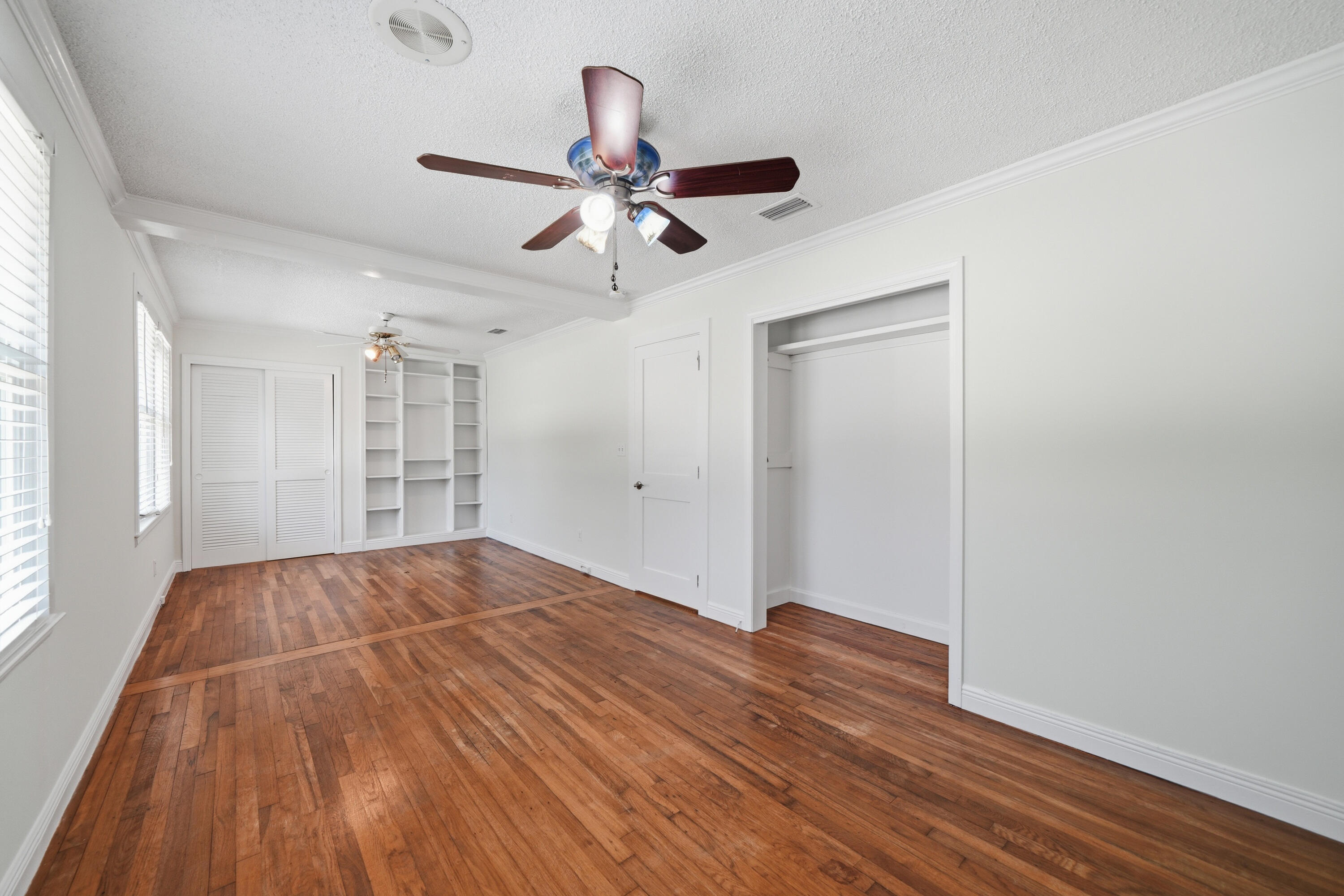 GARNIERS BEACH 7TH - Residential