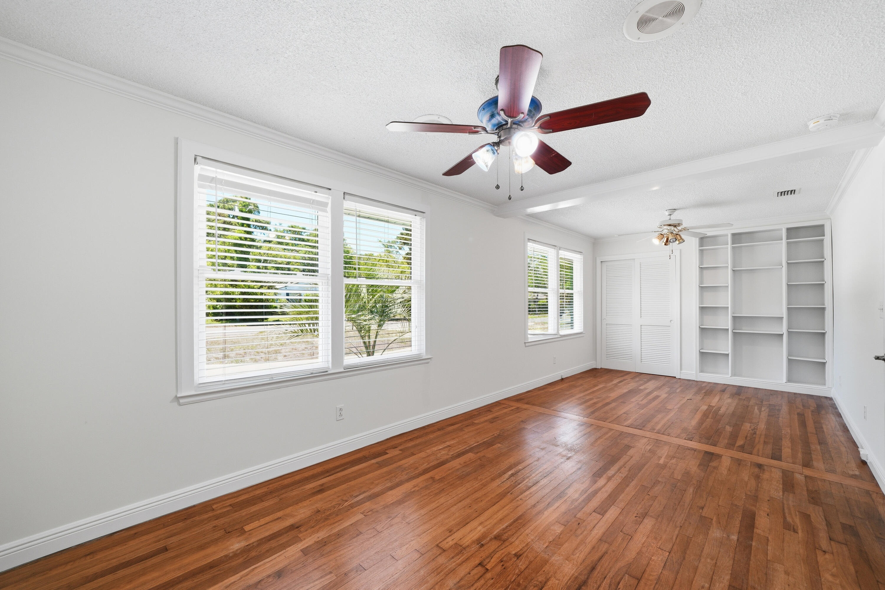 GARNIERS BEACH 7TH - Residential