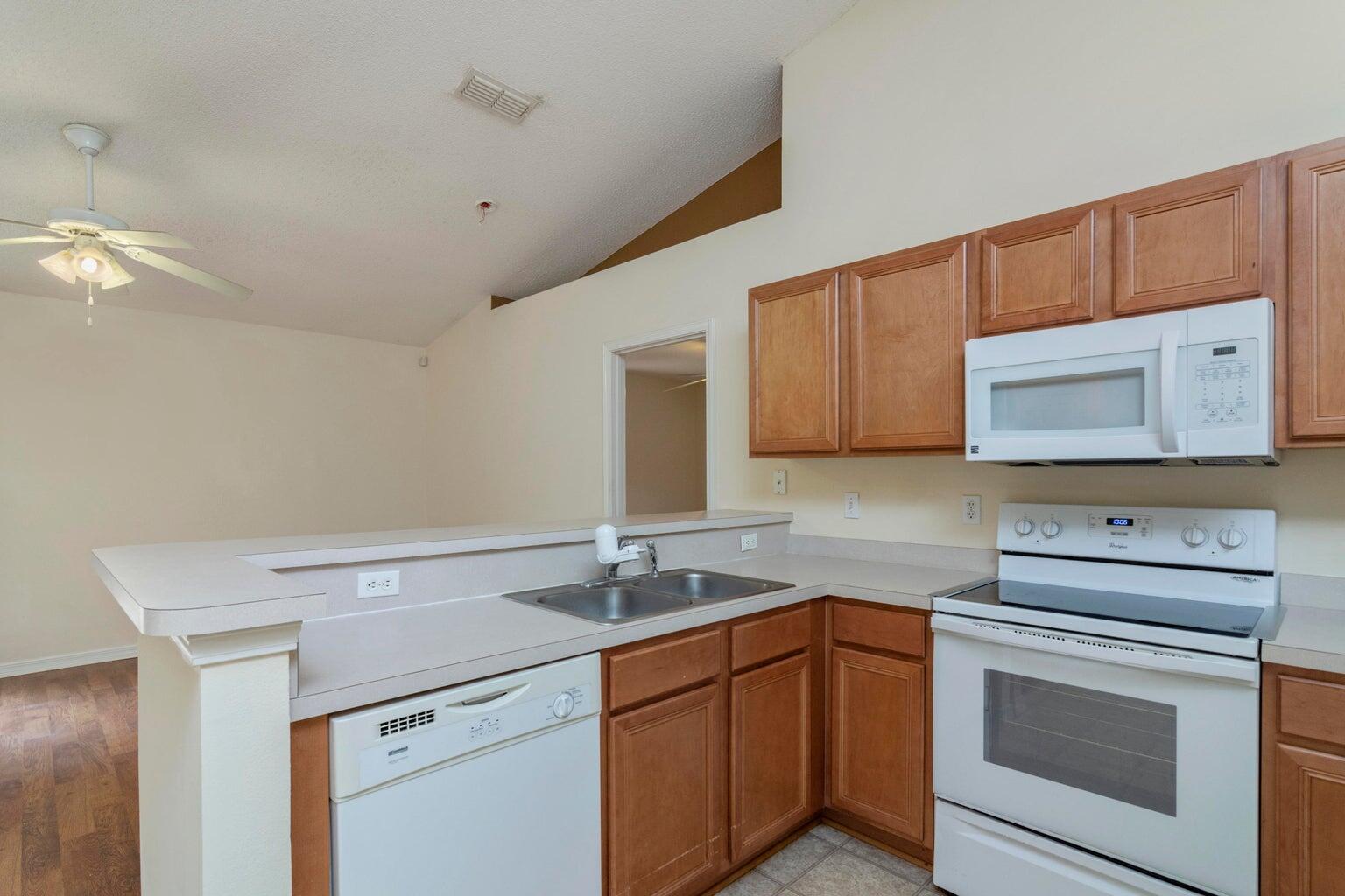 RIDGE CREST PH II - Residential Lease