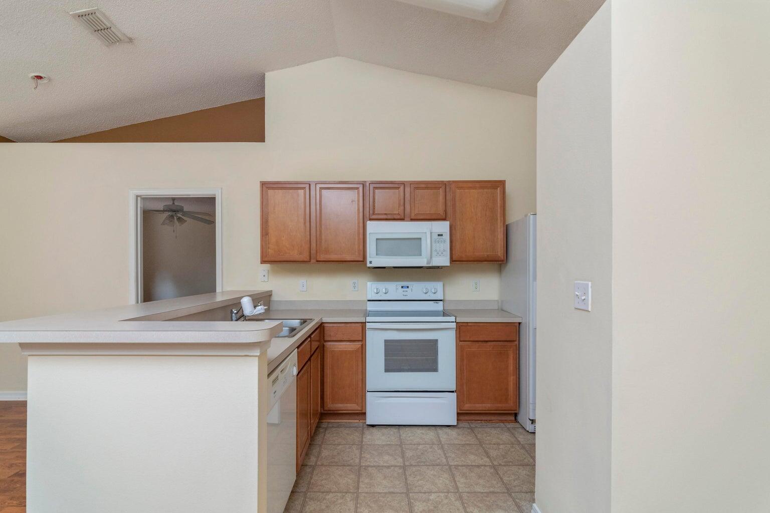 RIDGE CREST PH II - Residential Lease