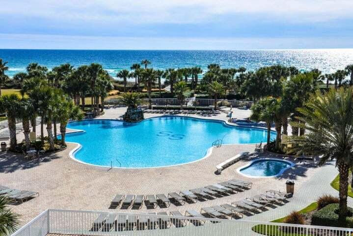 ST. LUCIA AT SILVER SHELLS - Residential