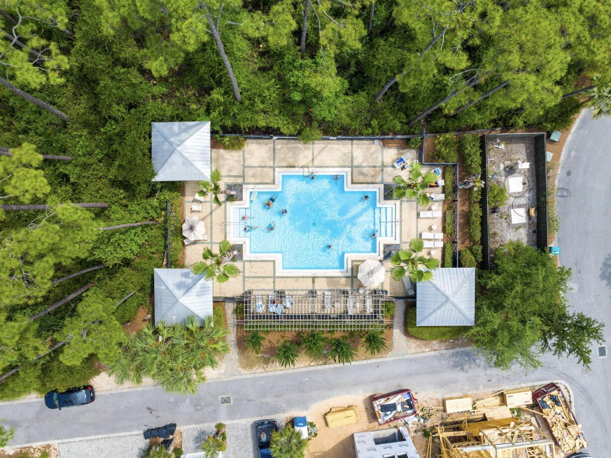 TREETOP VILLAGE - Residential