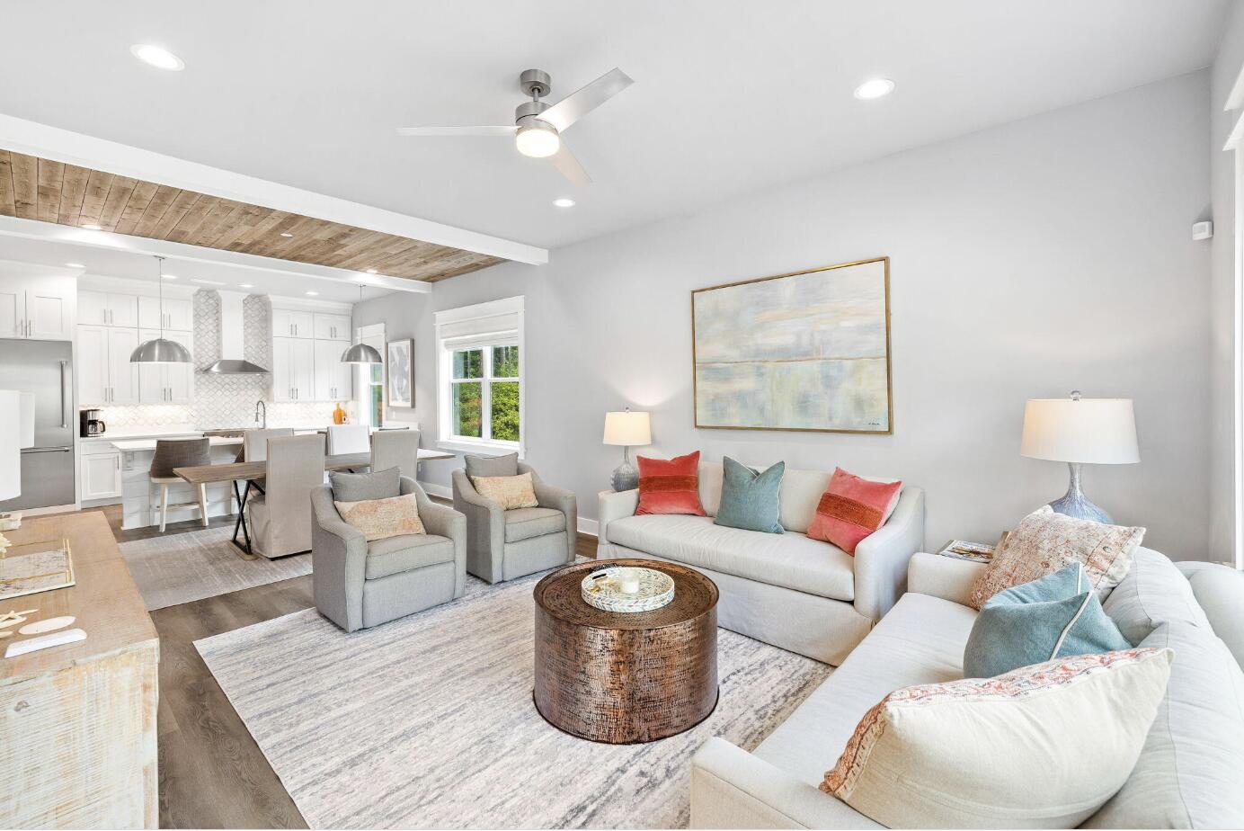 TREETOP VILLAGE - Residential