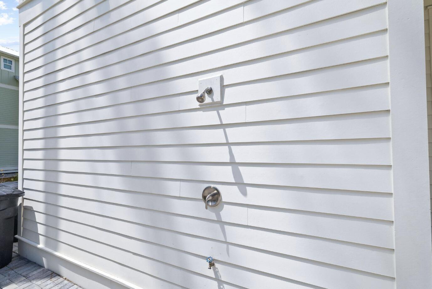 TREETOP VILLAGE - Residential