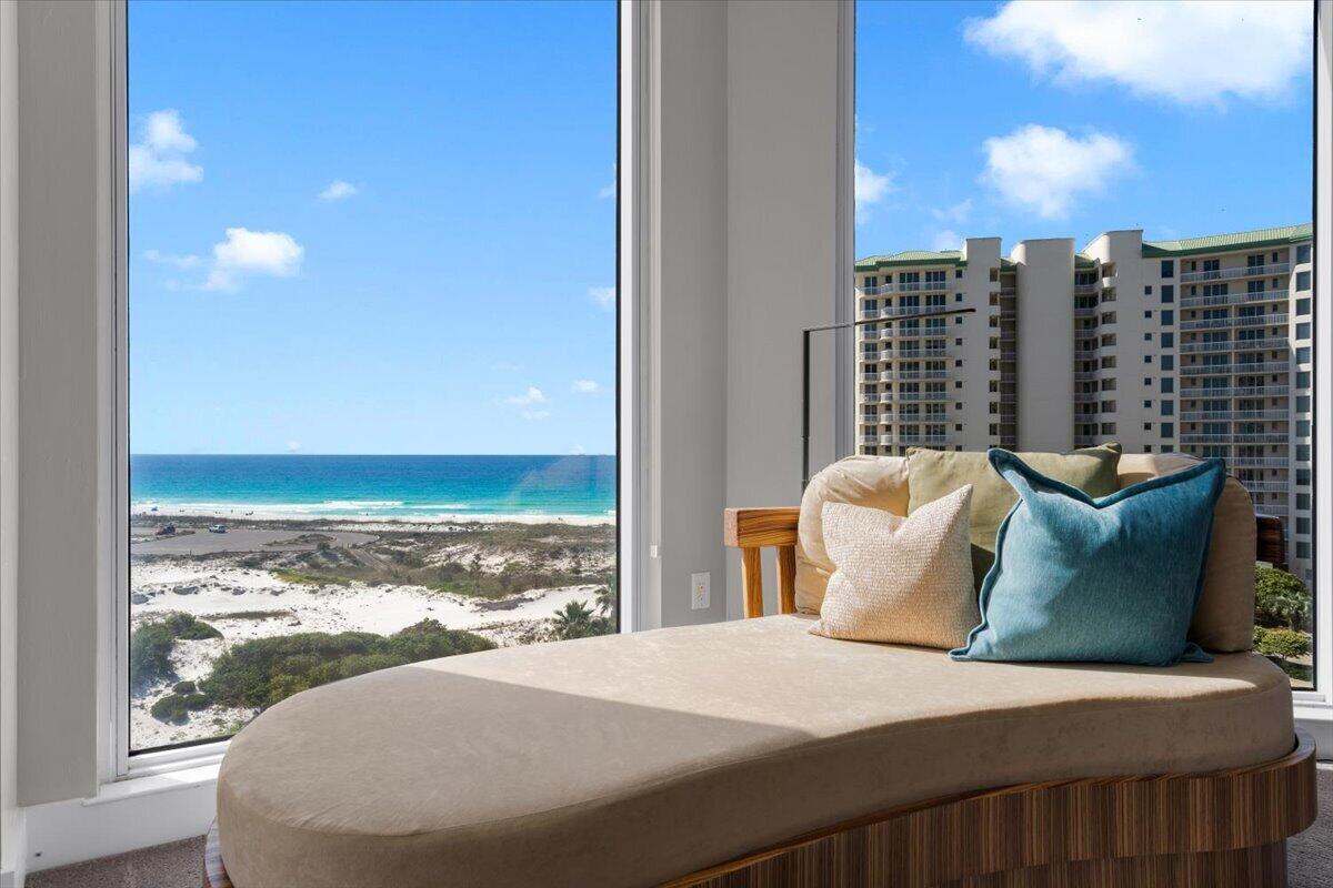 SILVER SHELLS BEACH RESORT - Residential