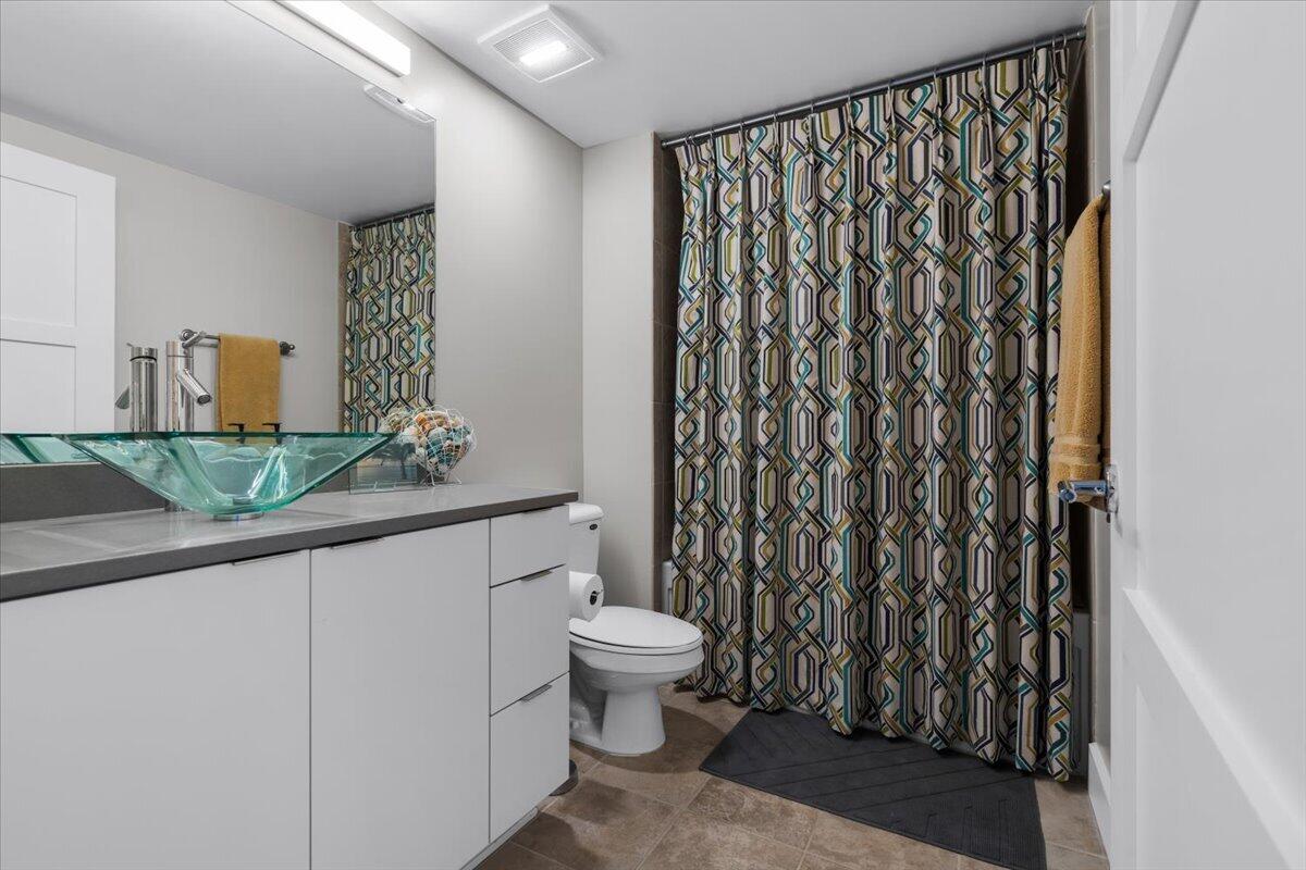 SILVER SHELLS BEACH RESORT - Residential