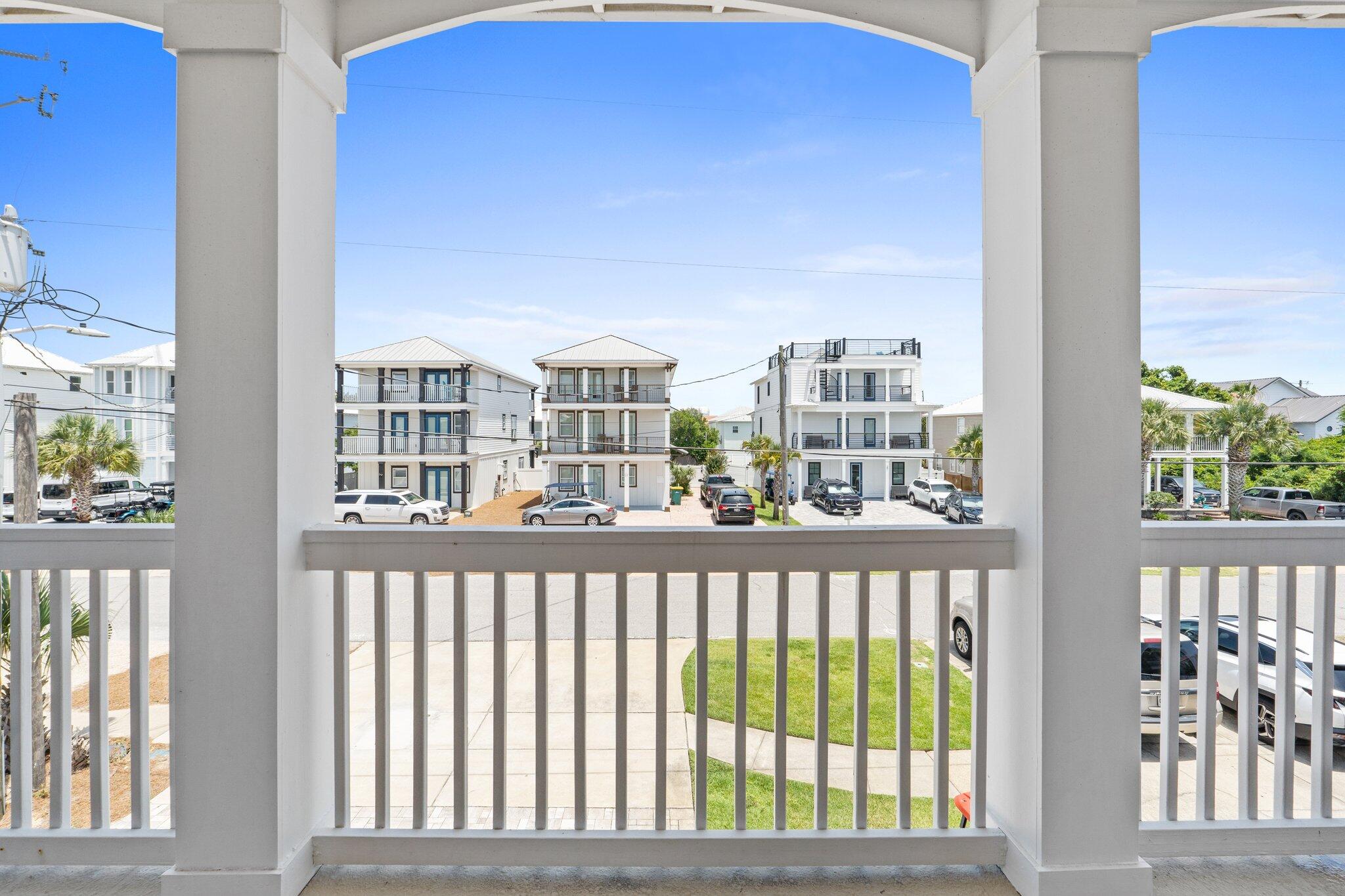 CRYSTAL BEACH - Residential