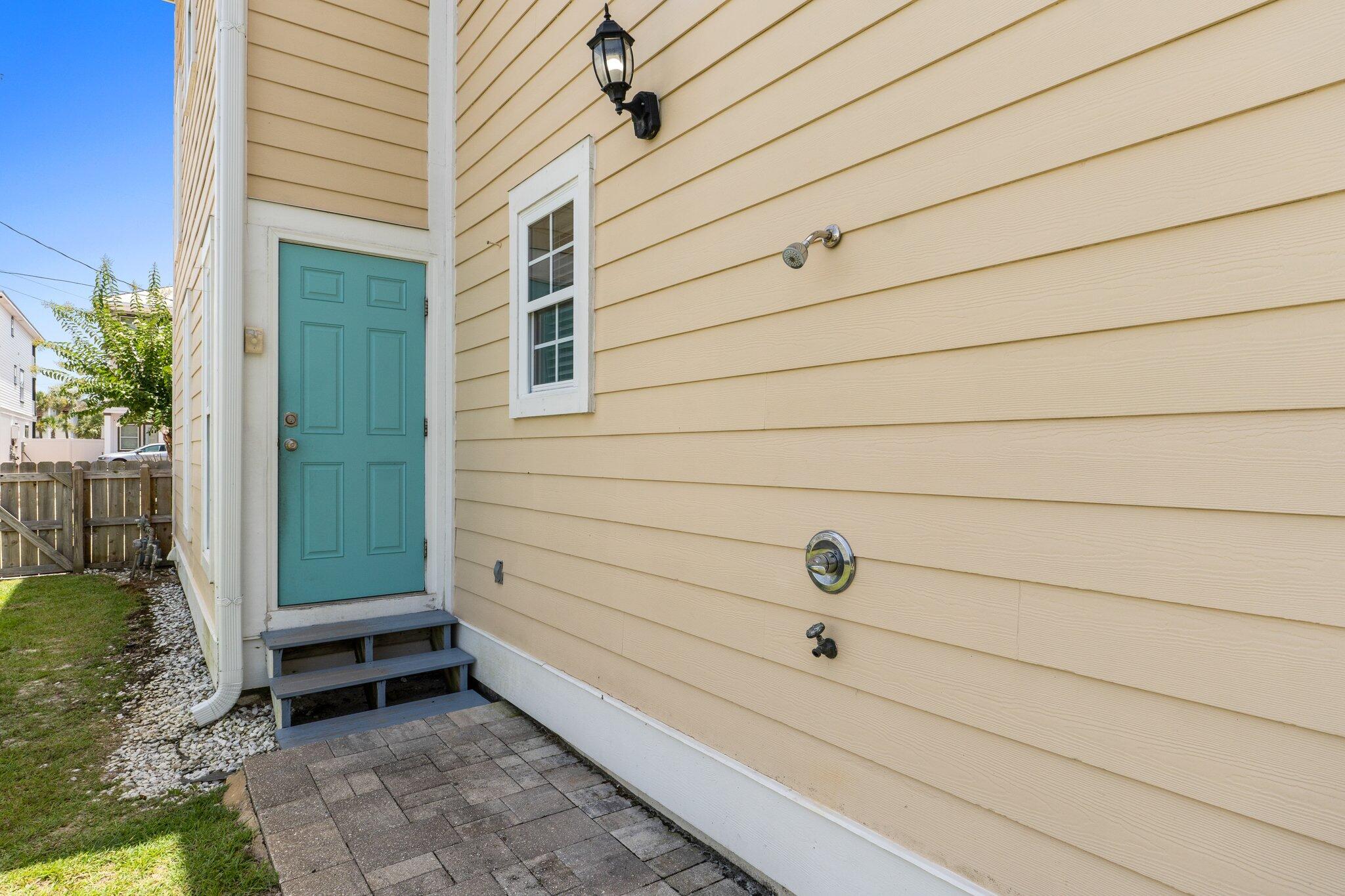 CRYSTAL BEACH - Residential