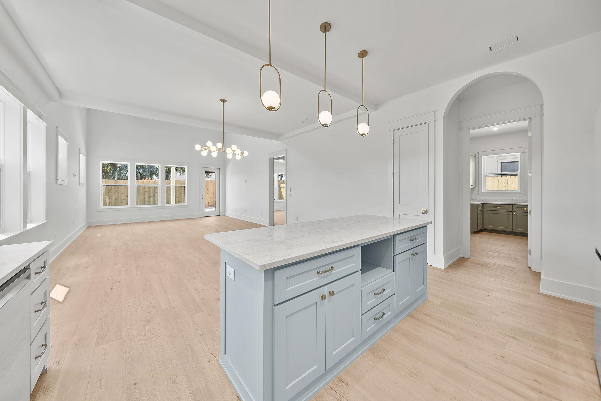 RIVIERA BEACH - Residential