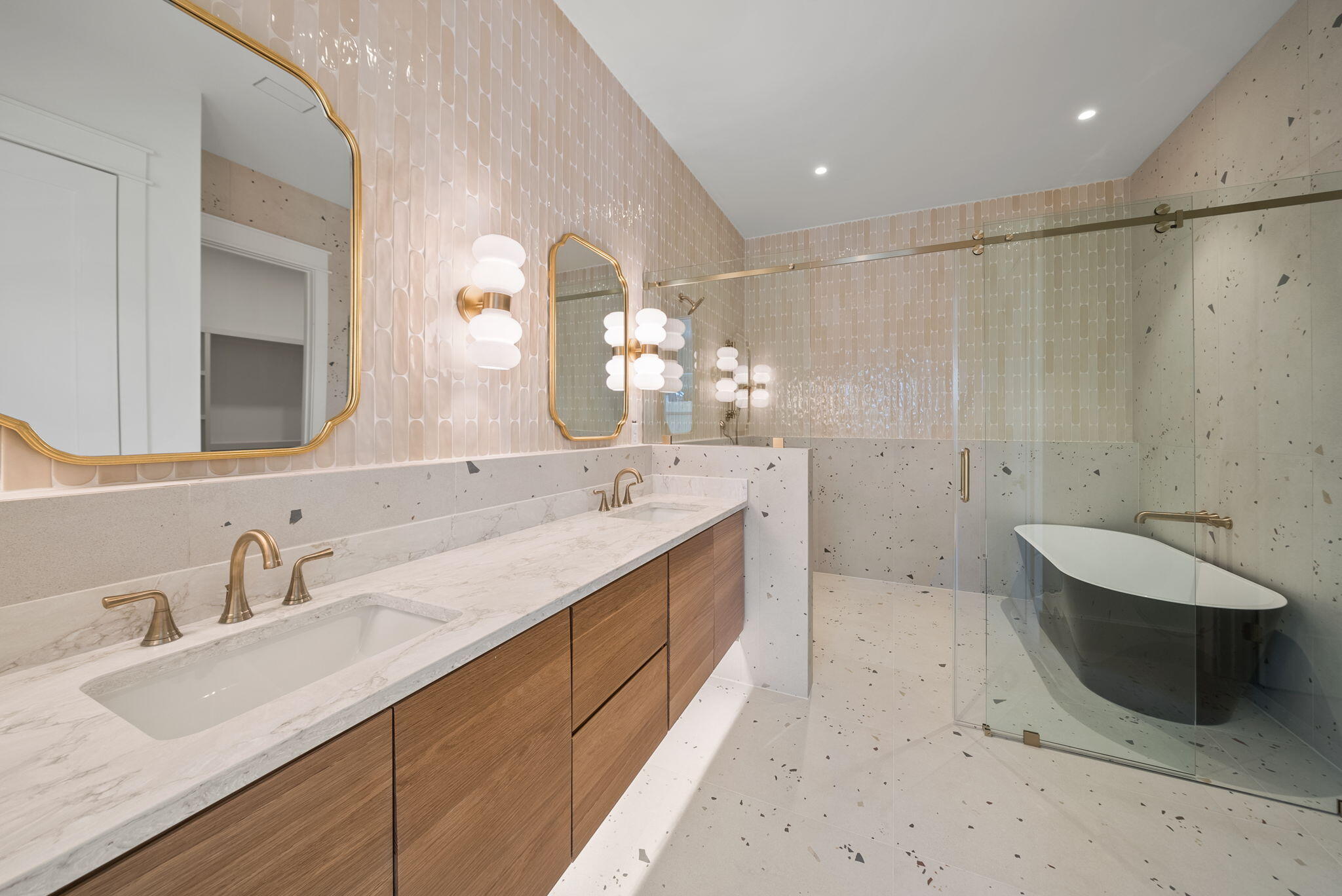 RIVIERA BEACH - Residential