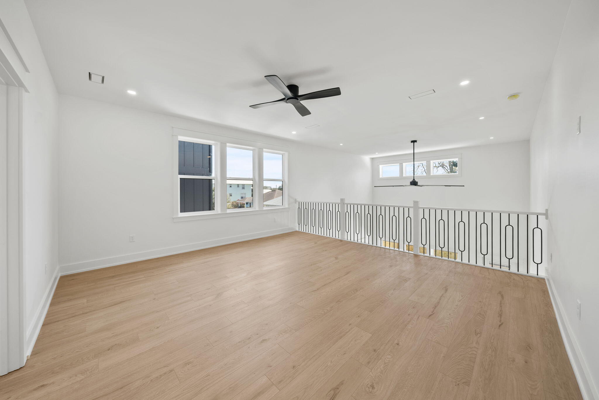 RIVIERA BEACH - Residential