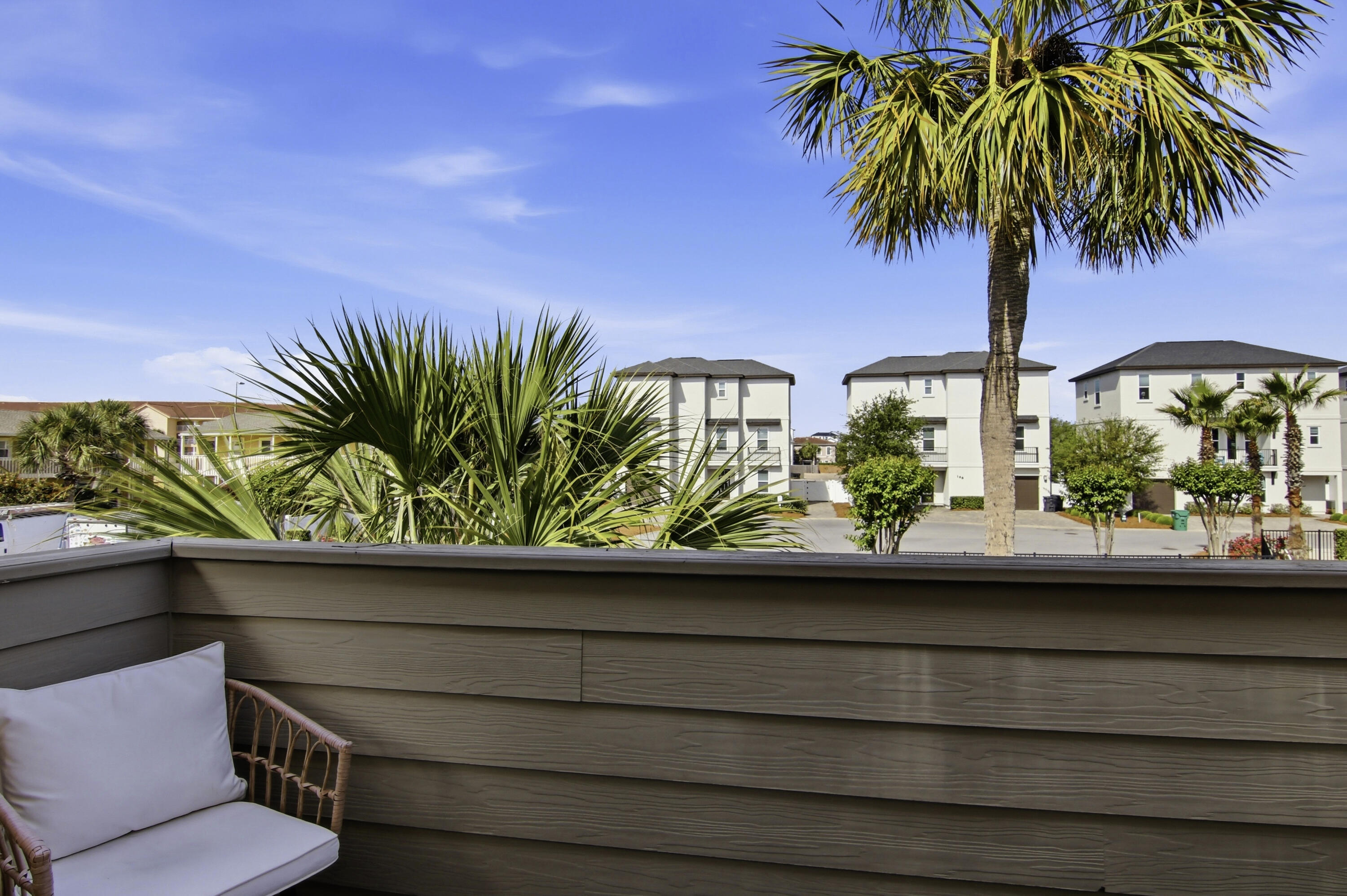 CROSS CREEK CLUB CONDO - Residential