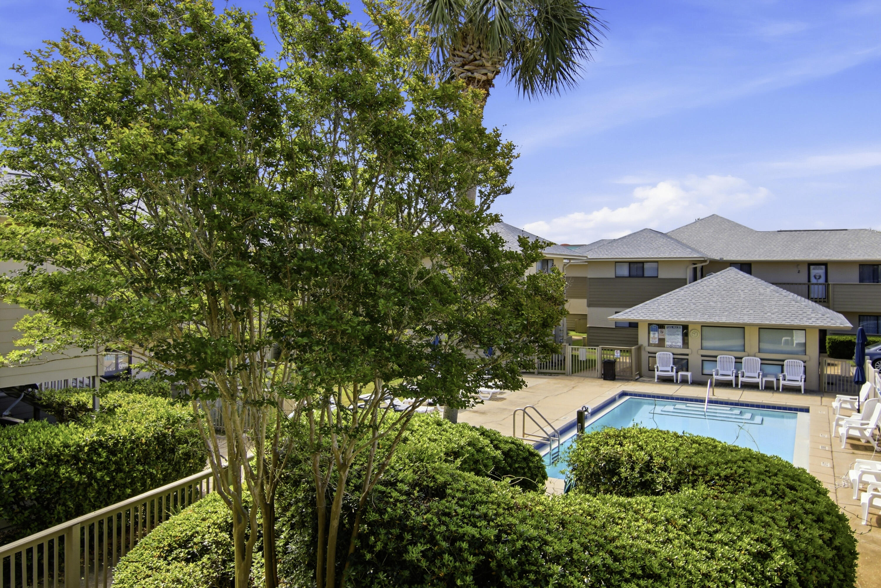 CROSS CREEK CLUB CONDO - Residential