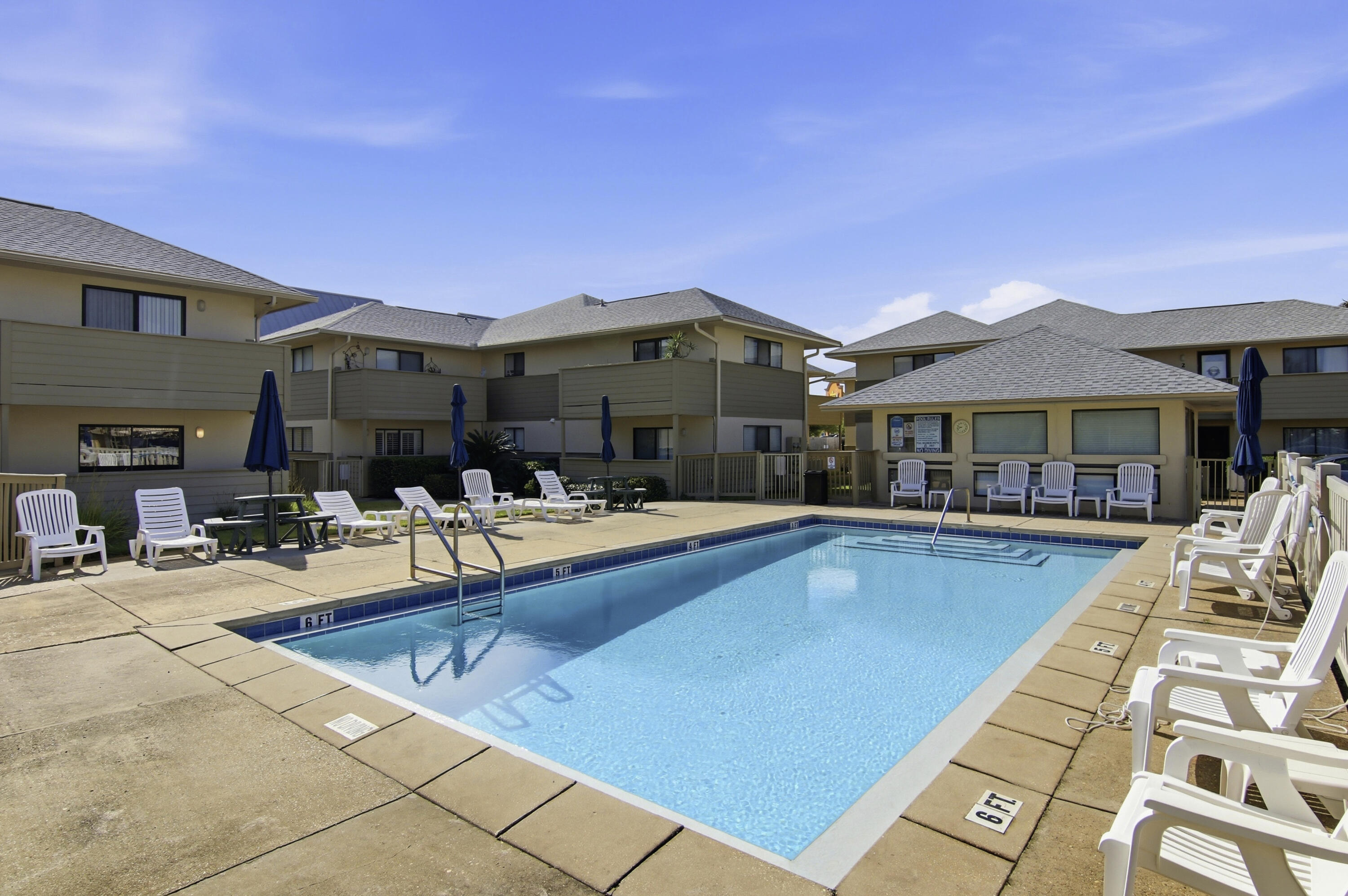 CROSS CREEK CLUB CONDO - Residential