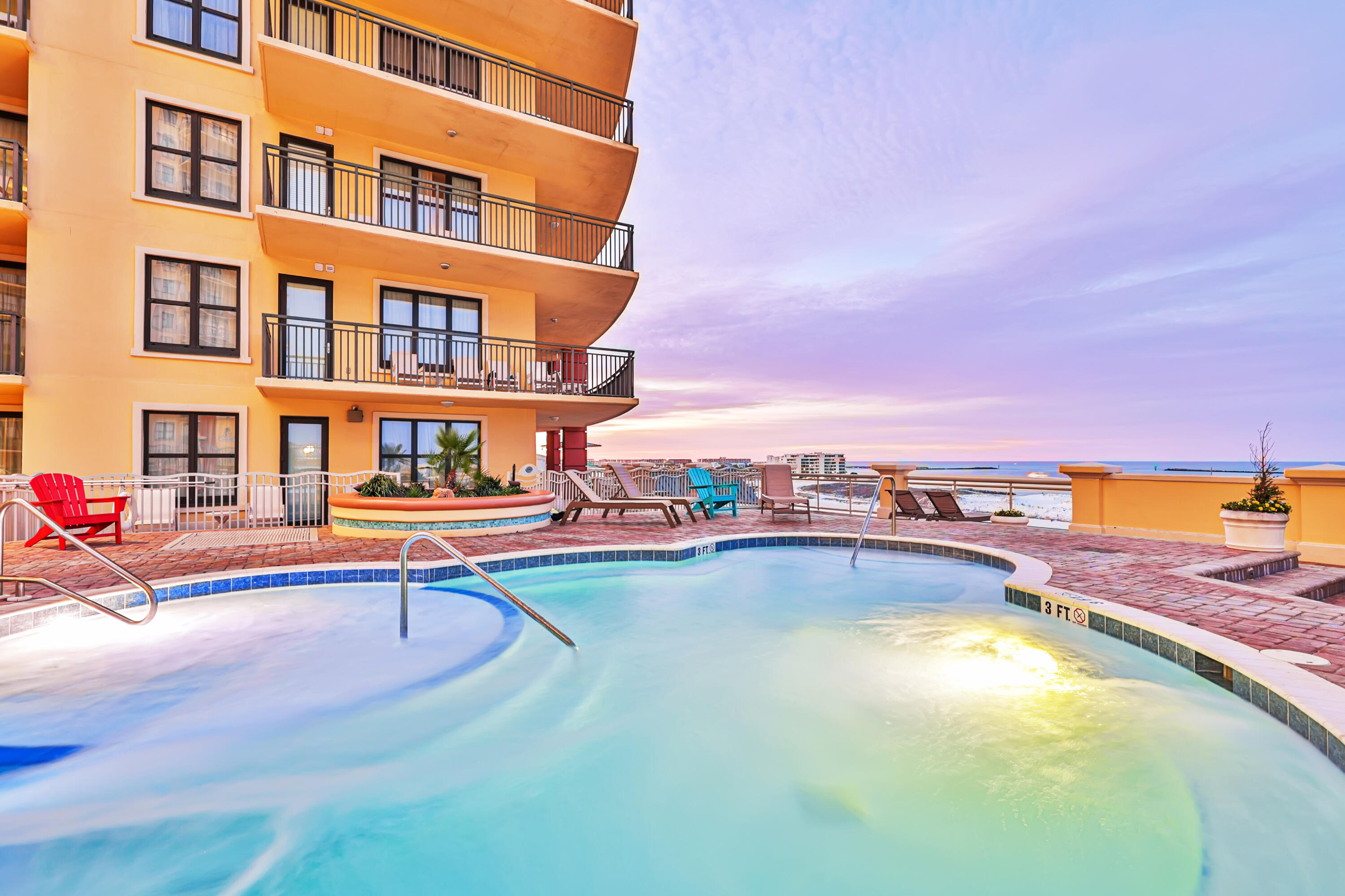 EMERALD GRANDE - Residential