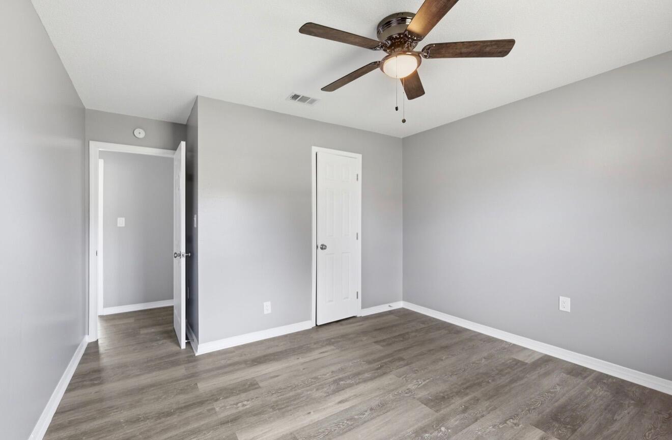 TIMBERLAKE ESTATES - Residential