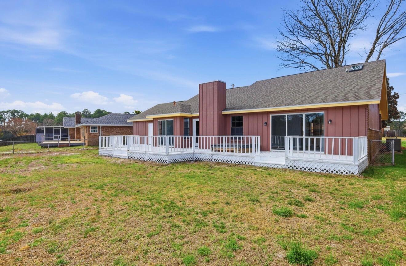 TIMBERLAKE ESTATES - Residential