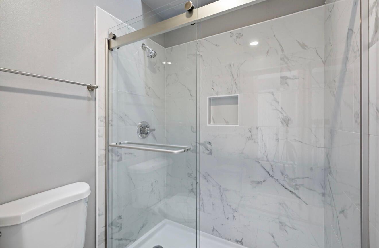 TIMBERLAKE ESTATES - Residential