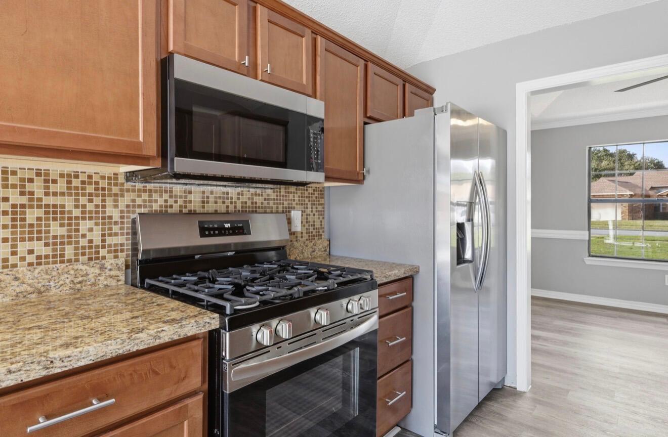 TIMBERLAKE ESTATES - Residential