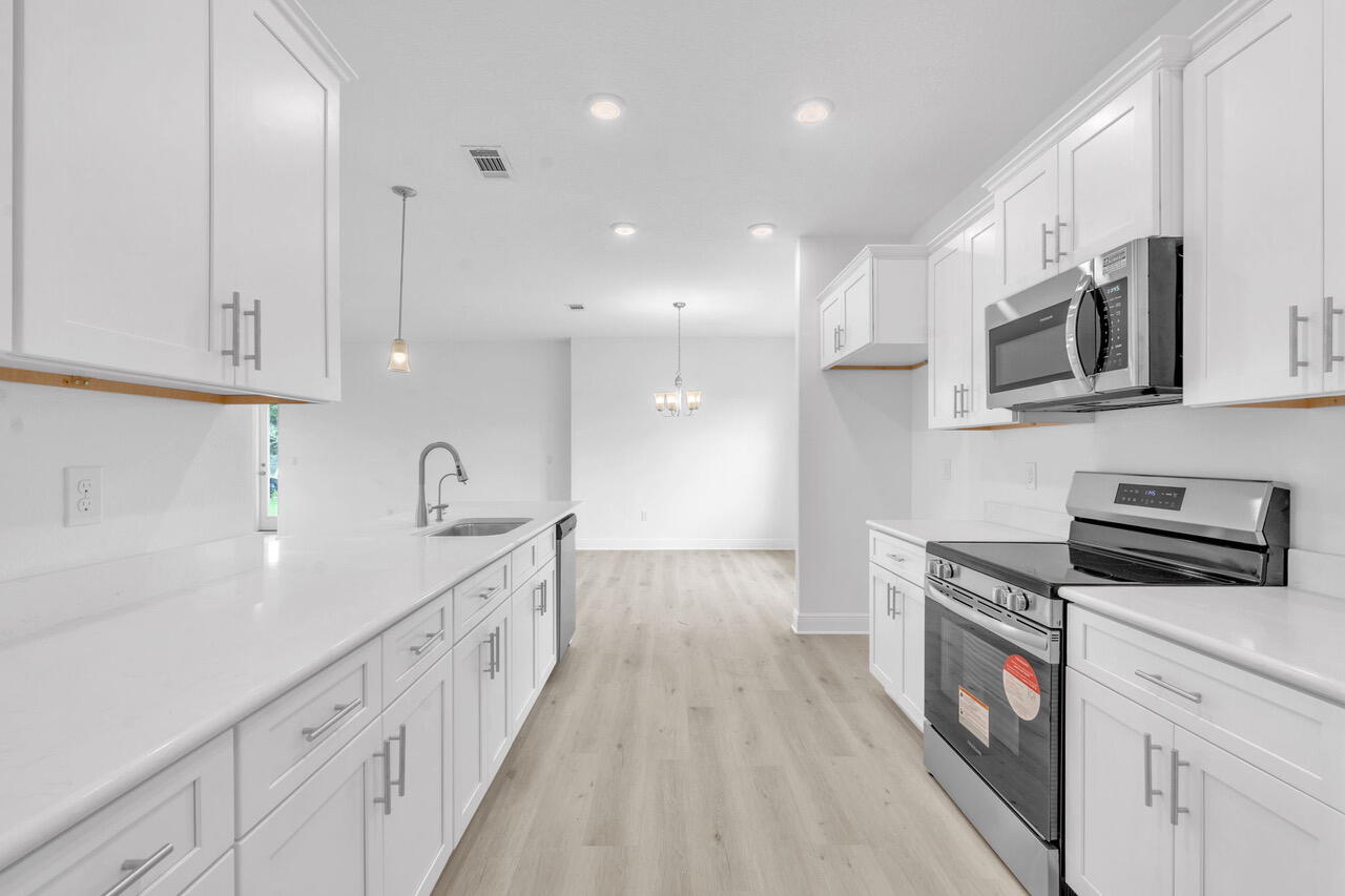 THE BLUFFS AT LAFAYETTE - Residential