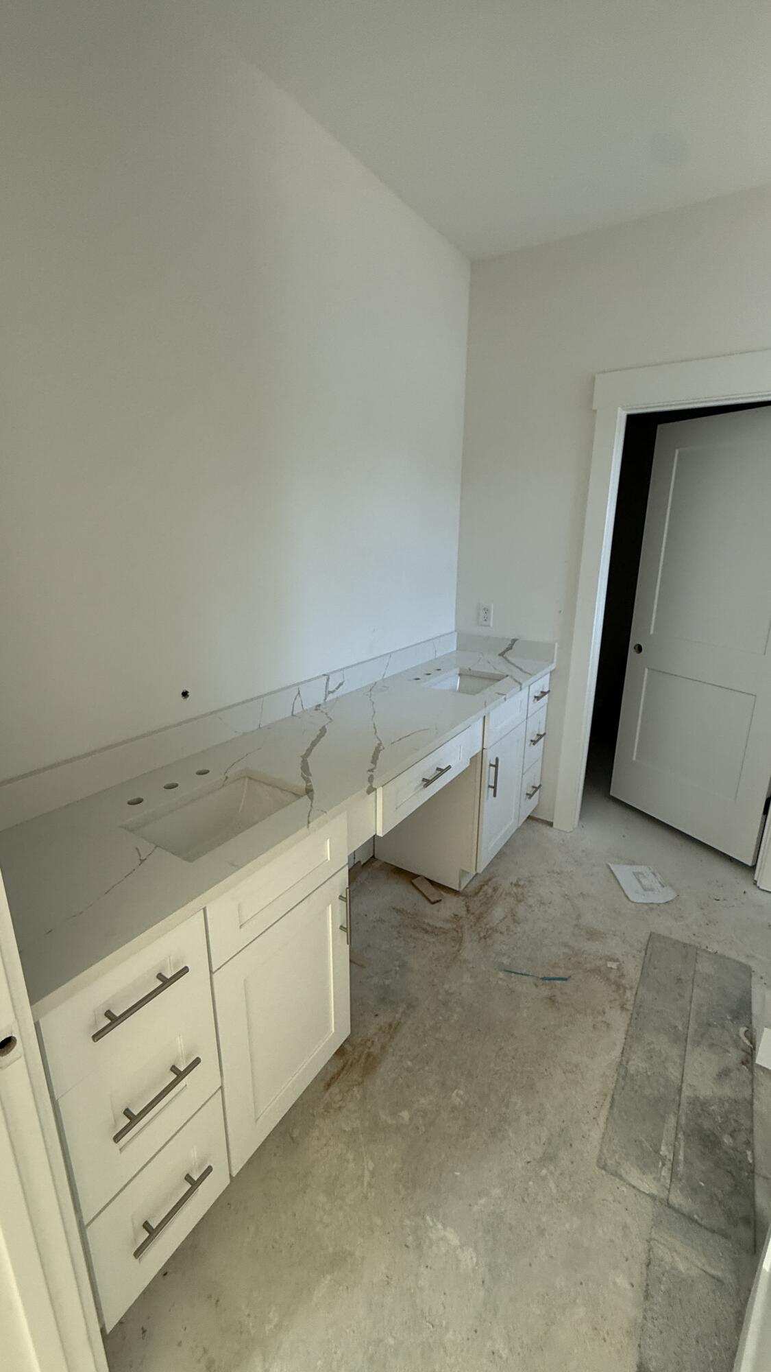 SUNNY HILLS - Residential