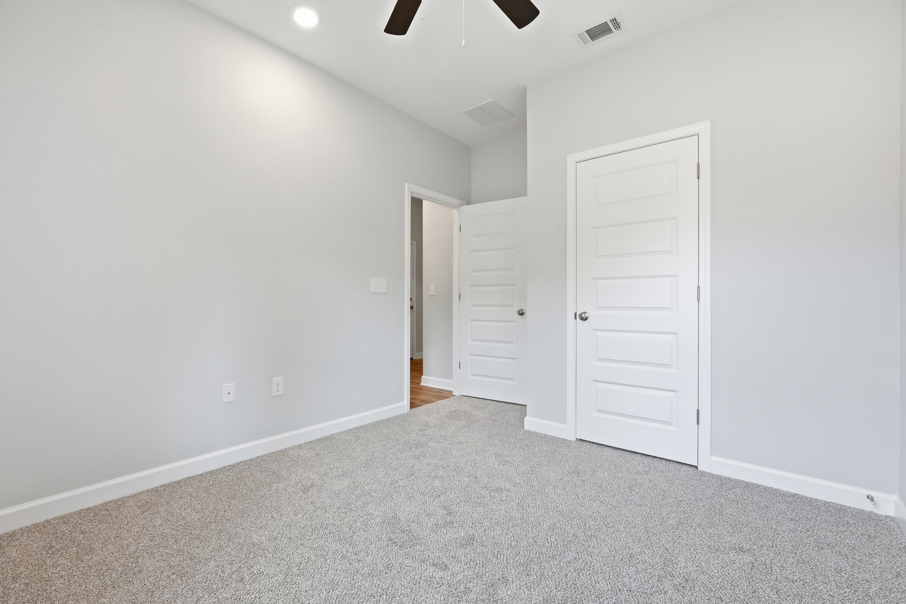 GARDEN CITY - Residential