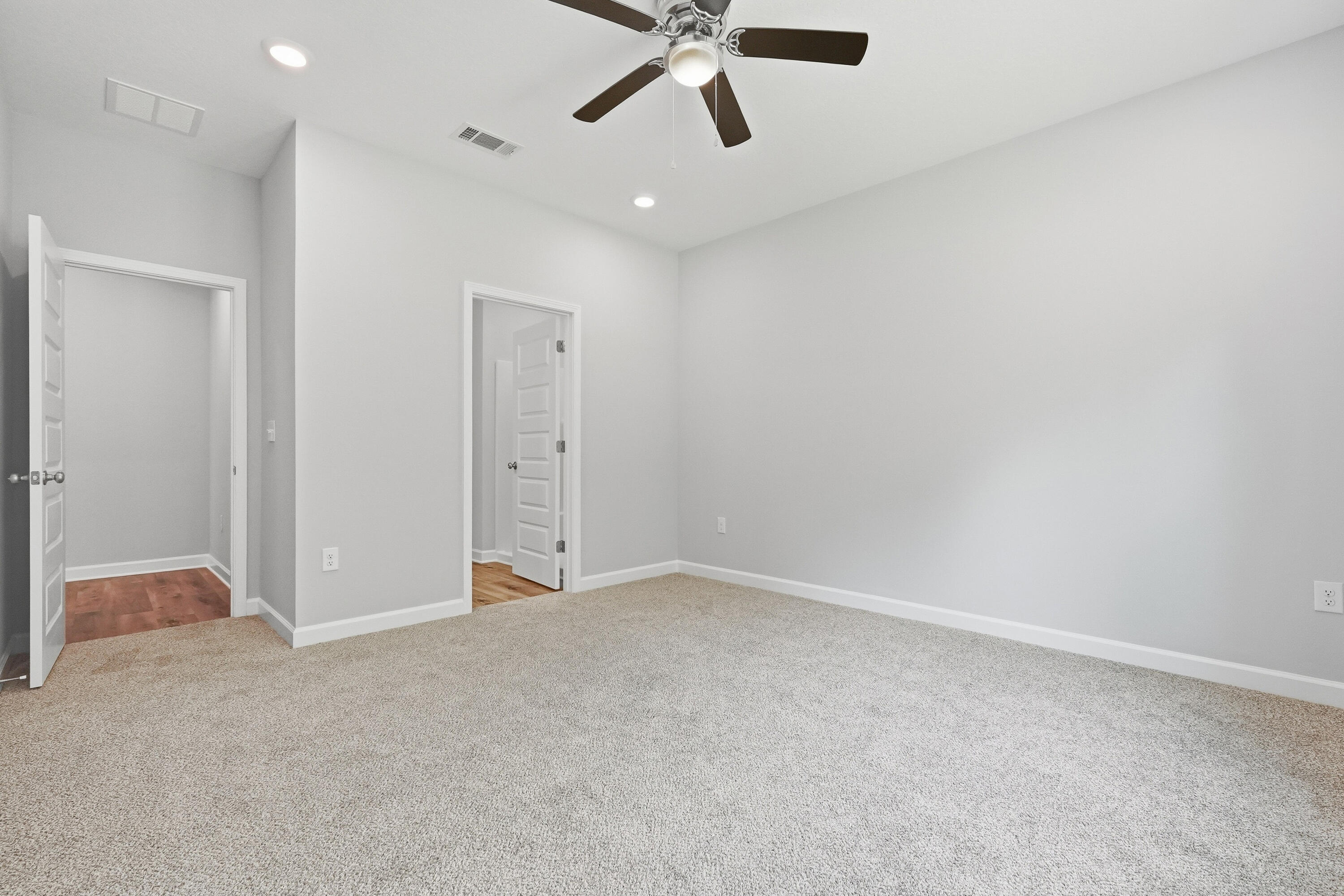 GARDEN CITY - Residential