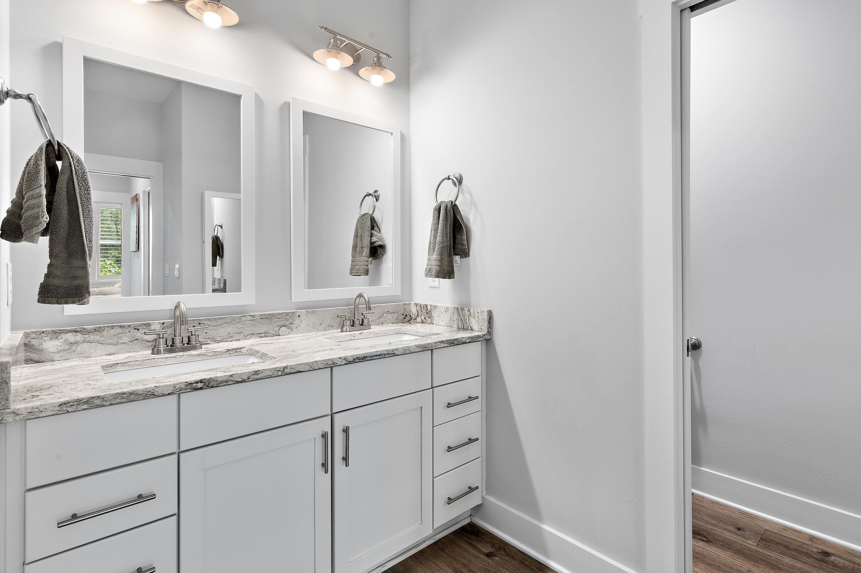 GRAYTON BAYOU - Residential