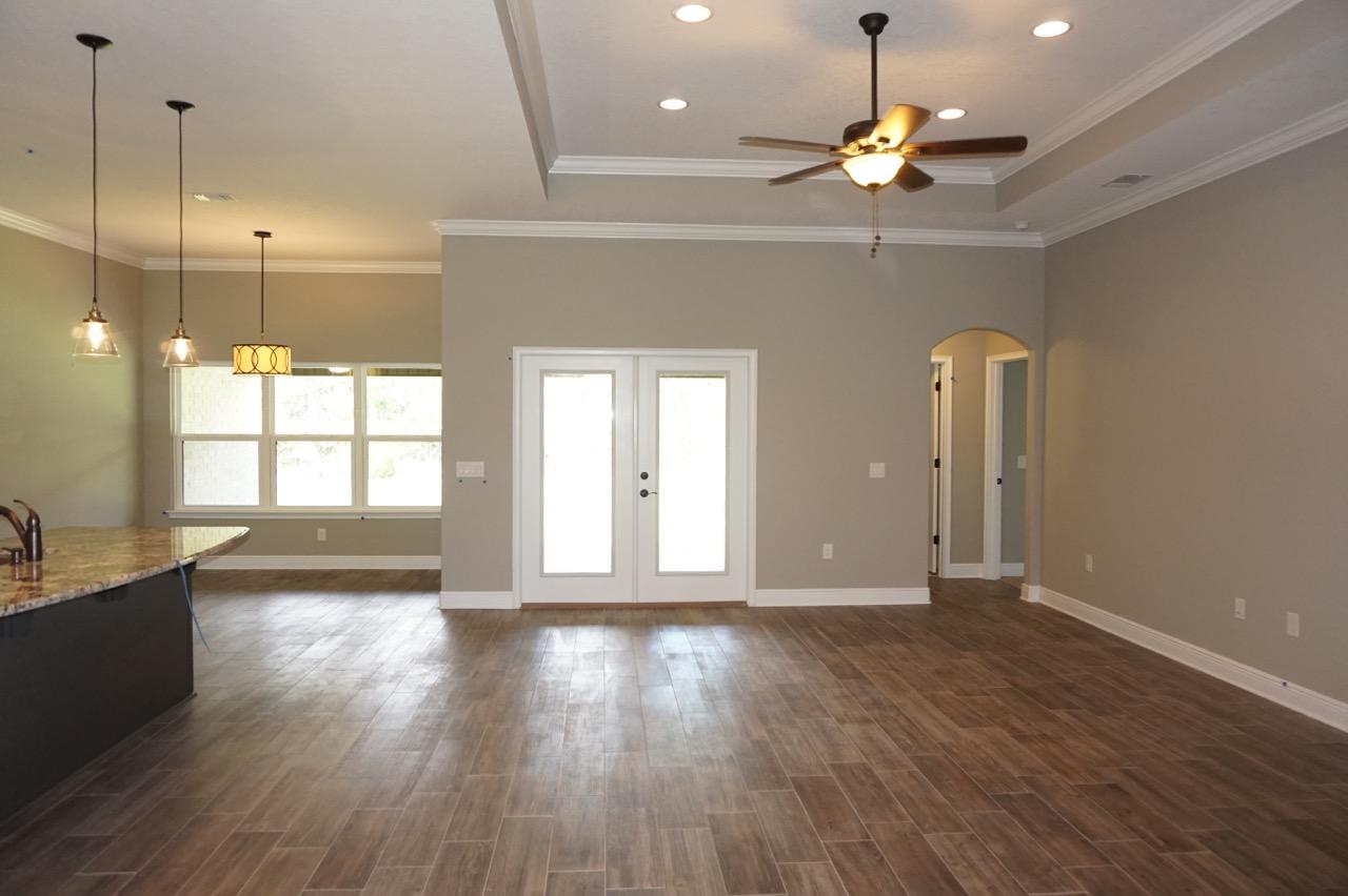 HOLLEY BY THE SEA - Residential