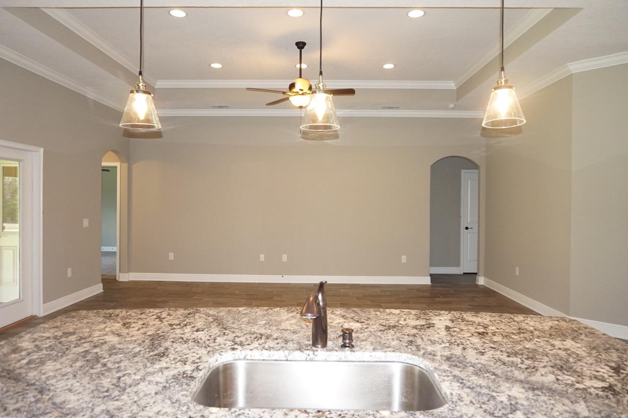 HOLLEY BY THE SEA - Residential