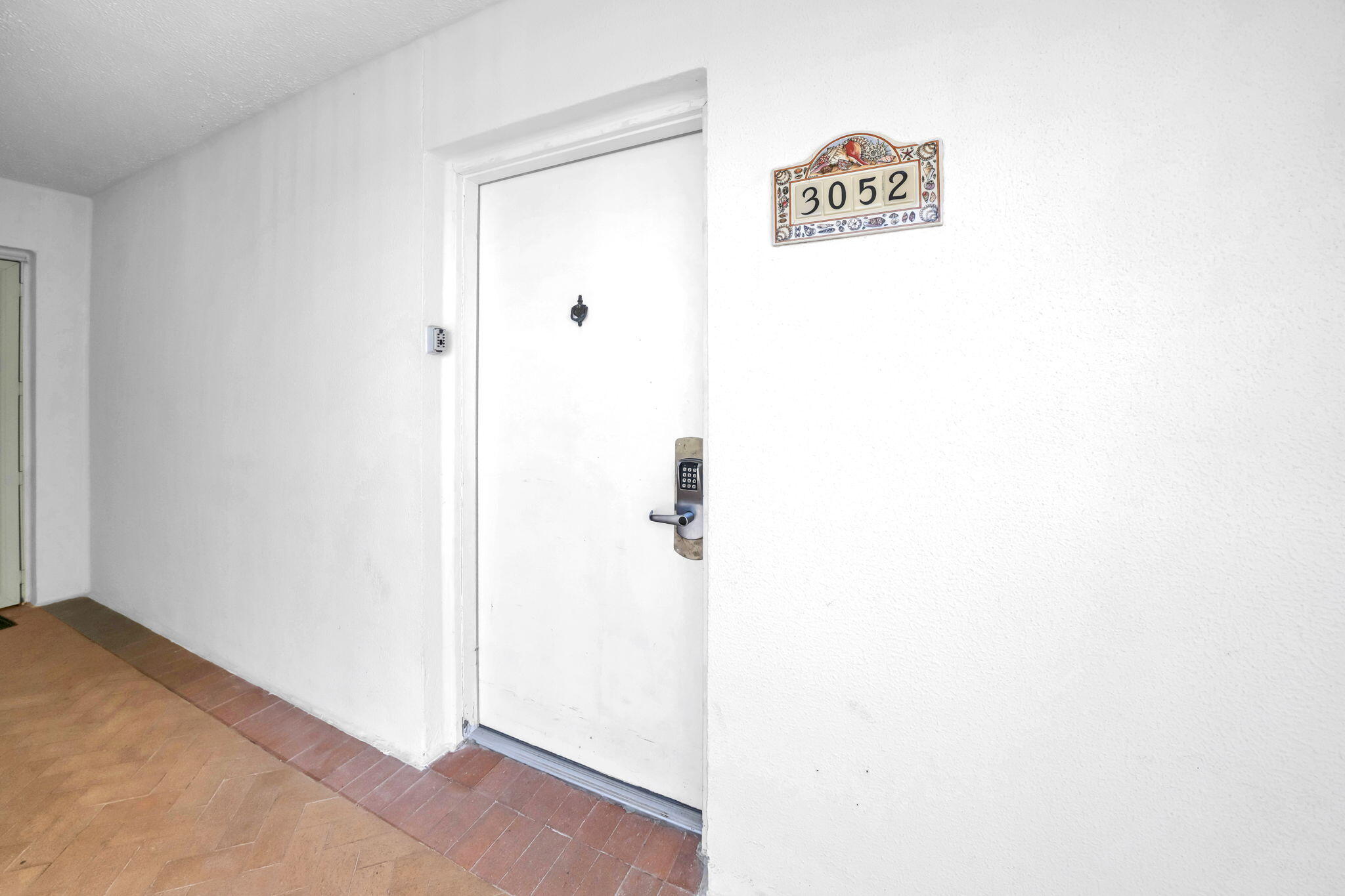 SHORELINE TOWERS 3 - Residential