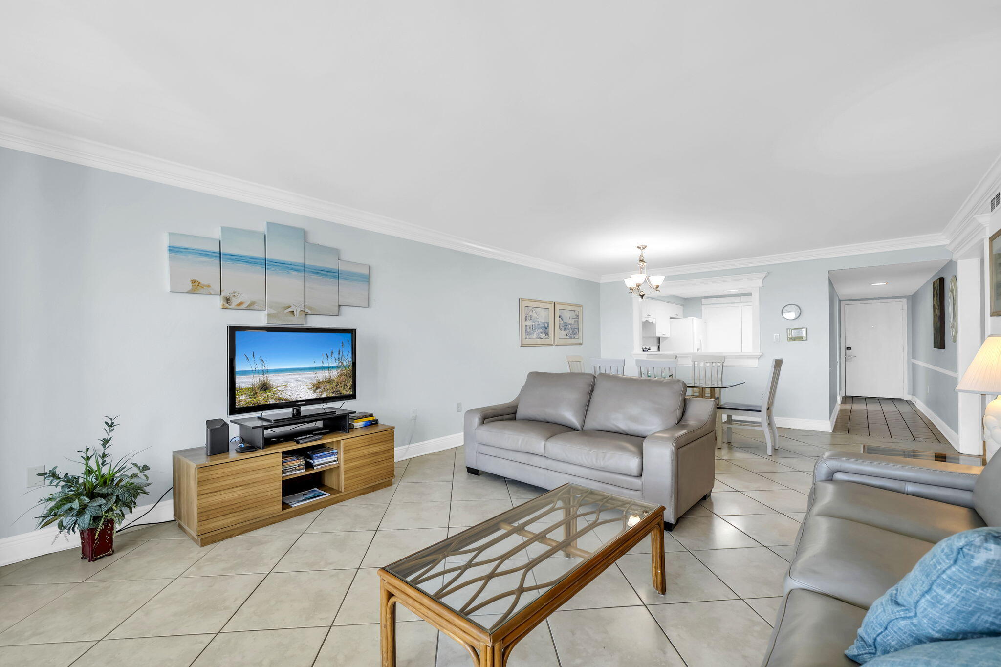 SHORELINE TOWERS 3 - Residential