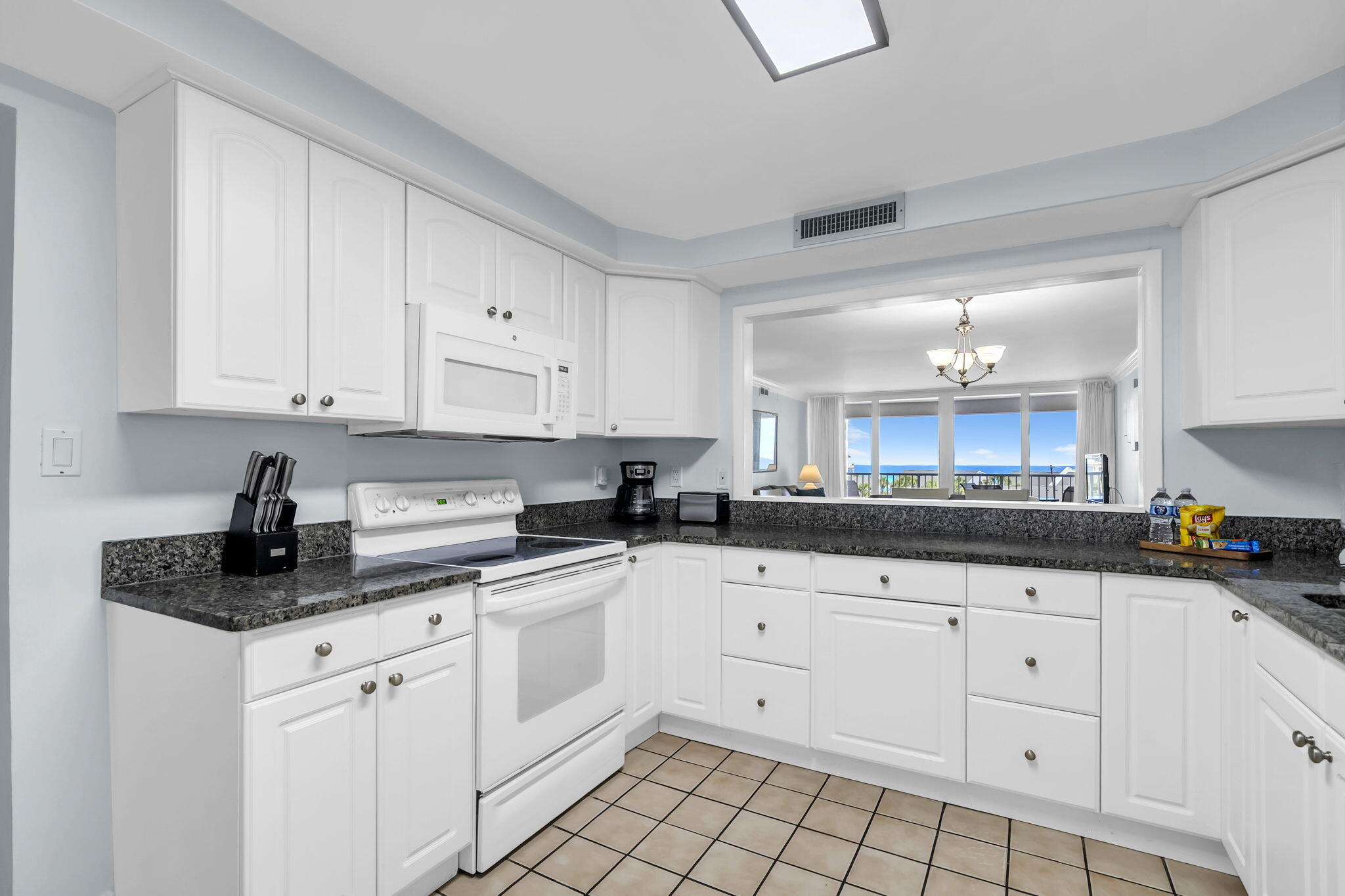 SHORELINE TOWERS 3 - Residential