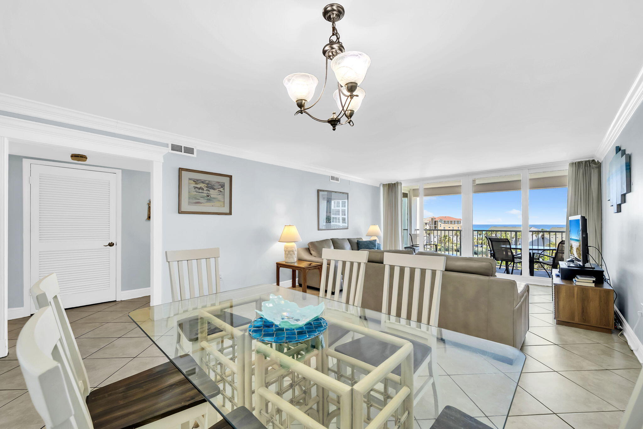 SHORELINE TOWERS 3 - Residential