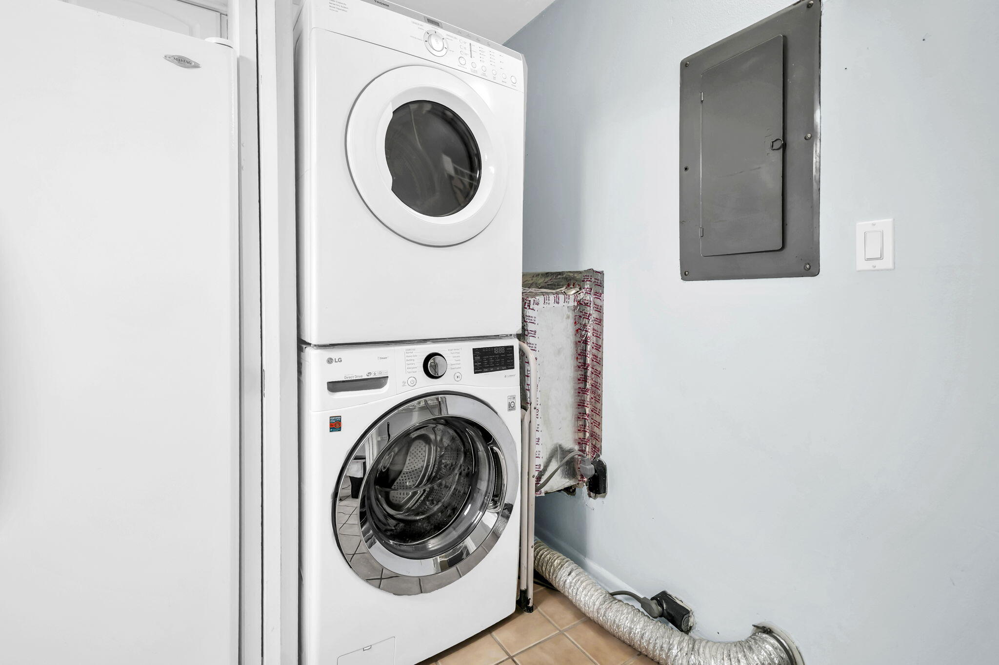 SHORELINE TOWERS 3 - Residential